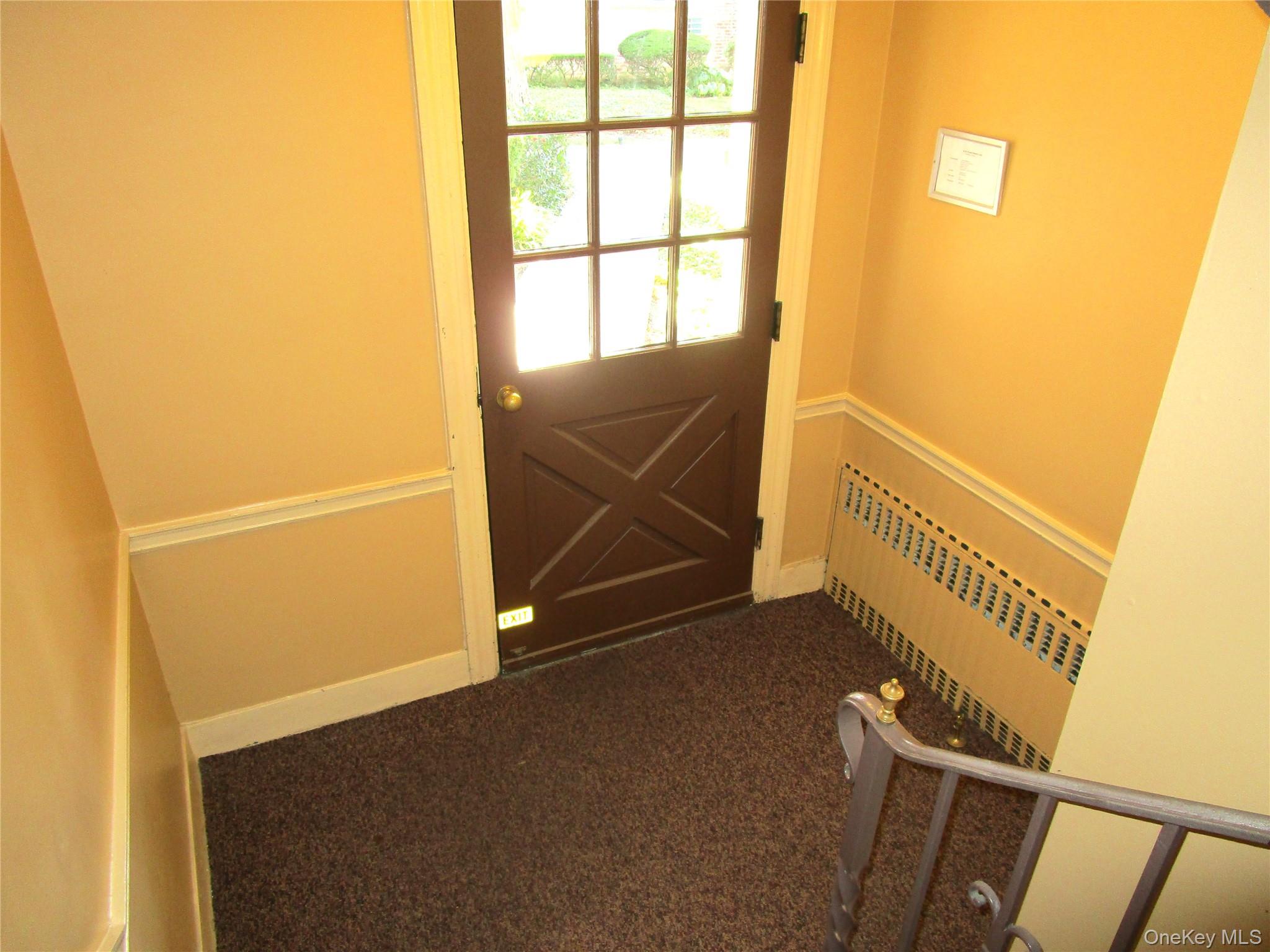 43 N Forest Avenue # C-23, Rockville Centre, NY 11570