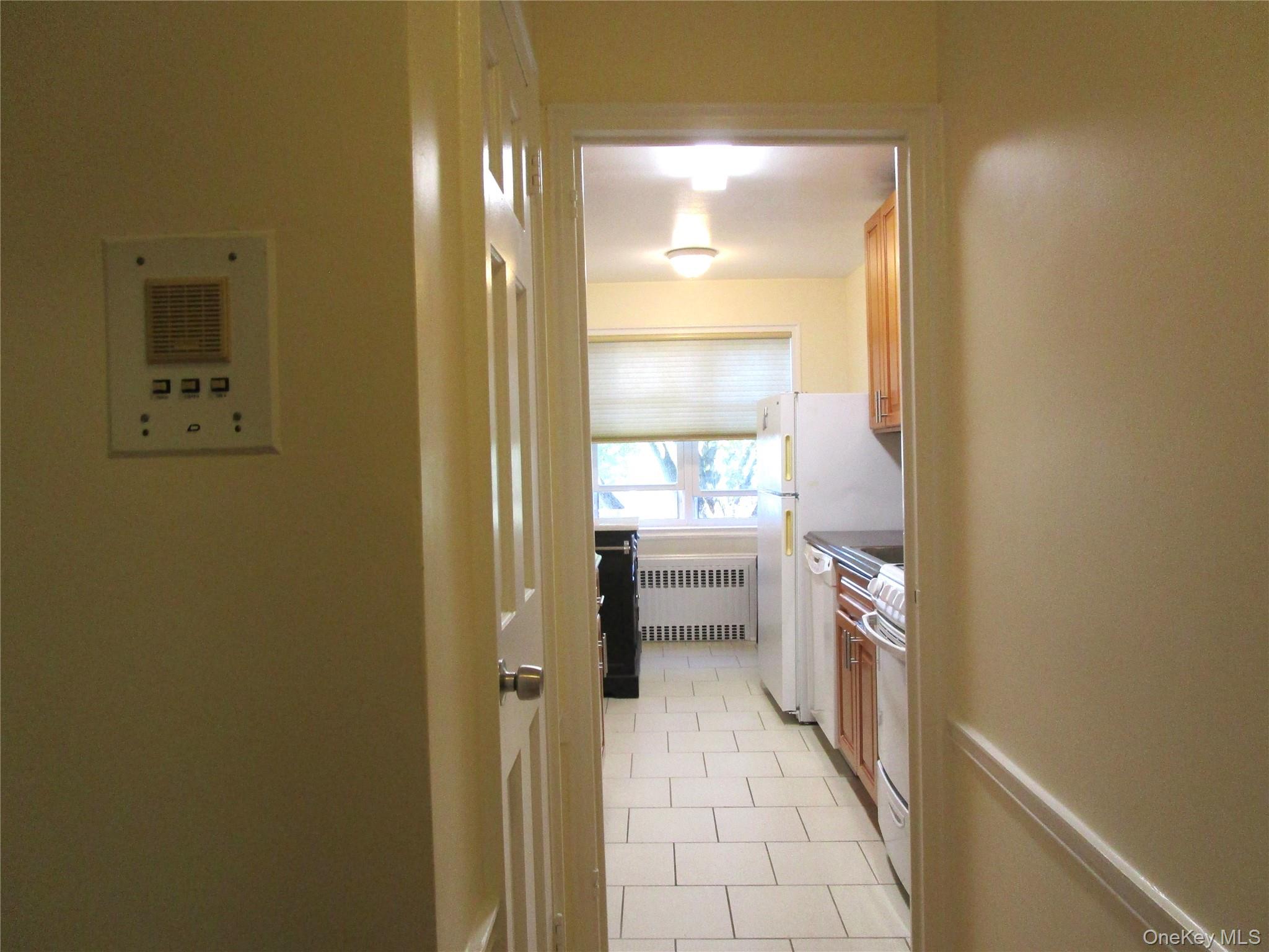 43 N Forest Avenue # C-23, Rockville Centre, NY 11570