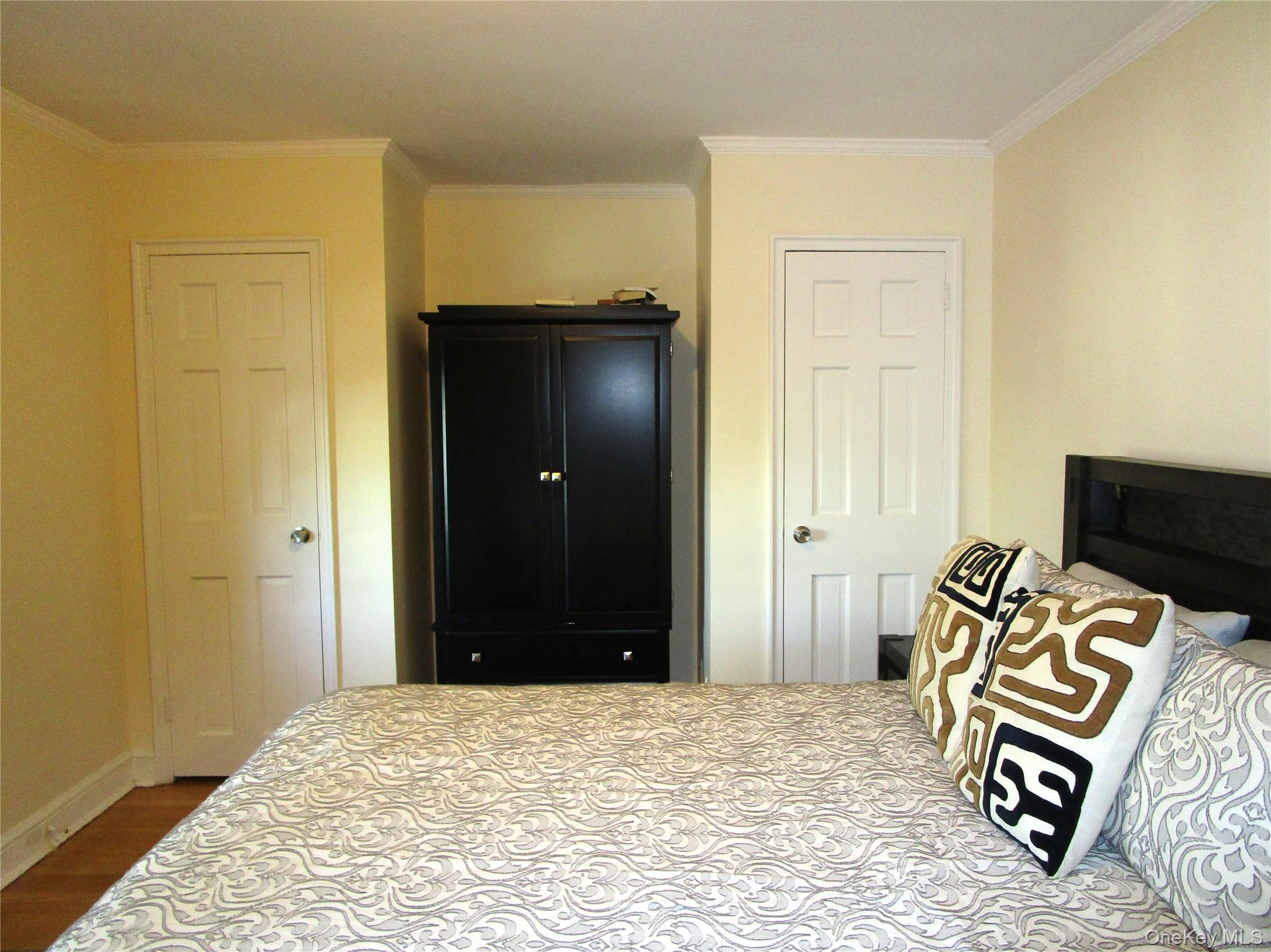 43 N Forest Avenue # C-23, Rockville Centre, NY 11570