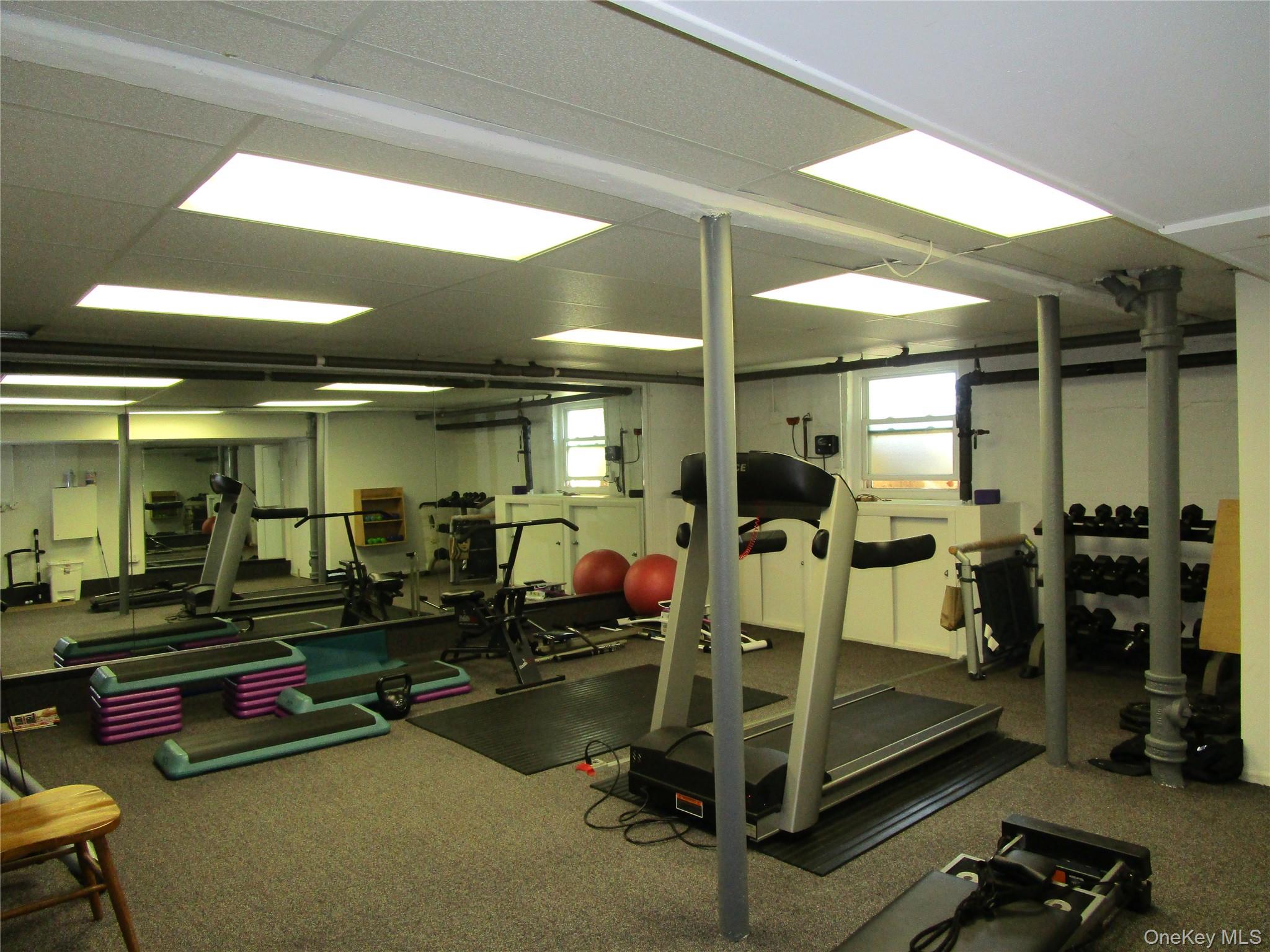 43 N Forest Avenue # C-23, Rockville Centre, NY 11570