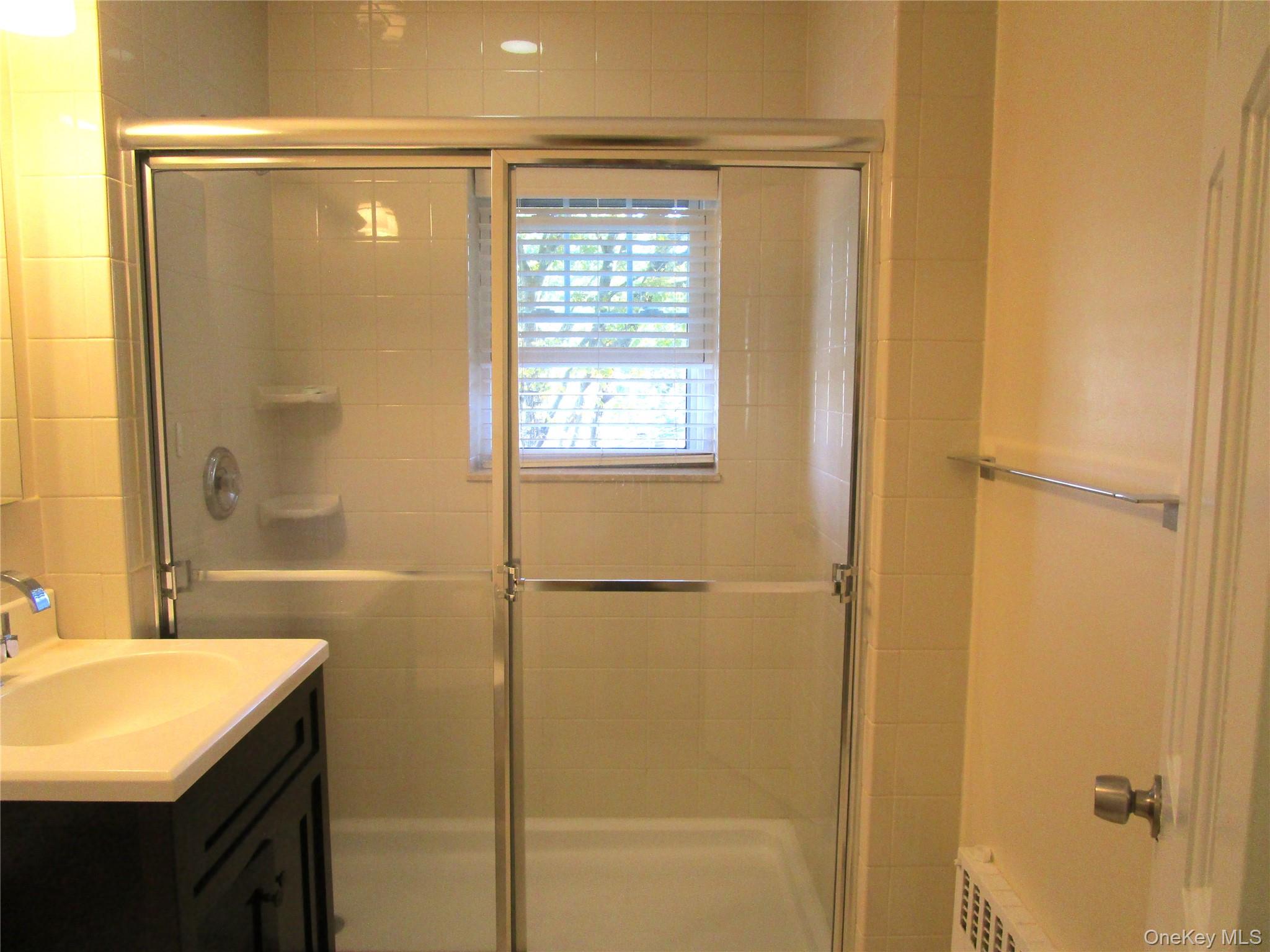 43 N Forest Avenue # C-23, Rockville Centre, NY 11570