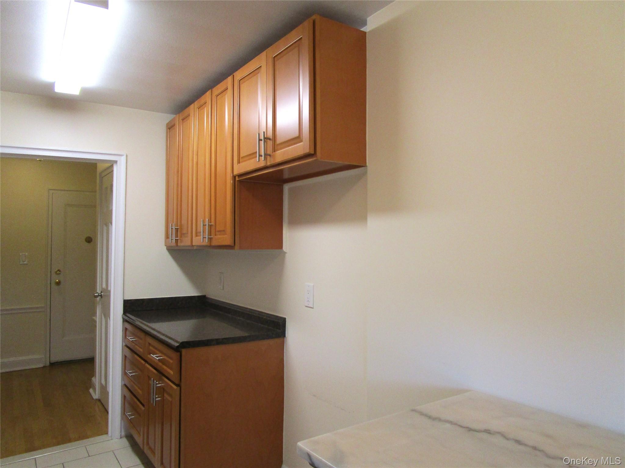 43 N Forest Avenue # C-23, Rockville Centre, NY 11570