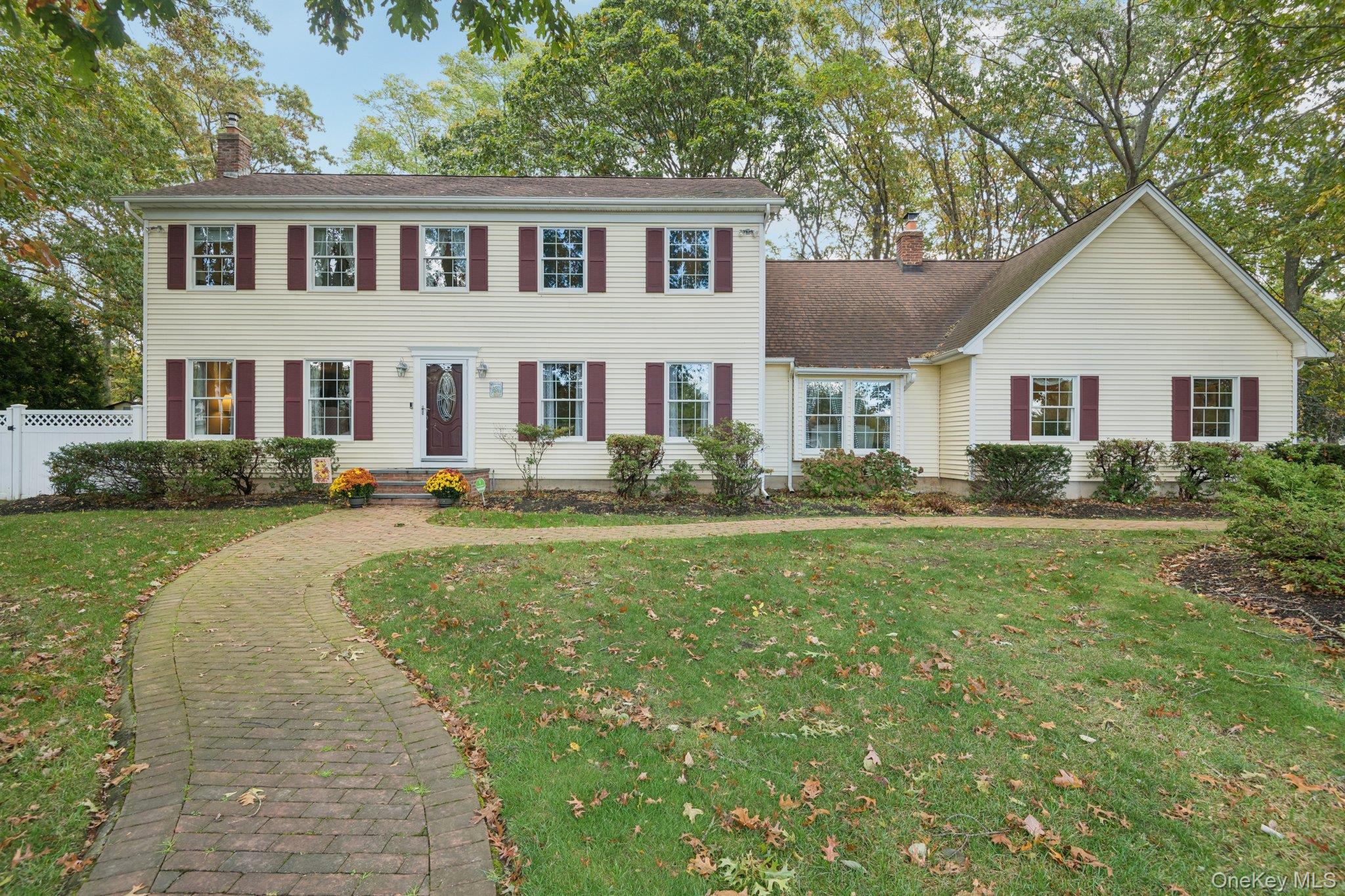 17 Sunwood Drive, Miller Place, NY 11764