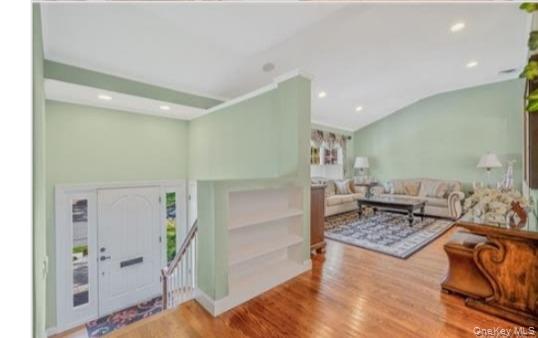 2994 Lonni Lane, Merrick, NY 11566