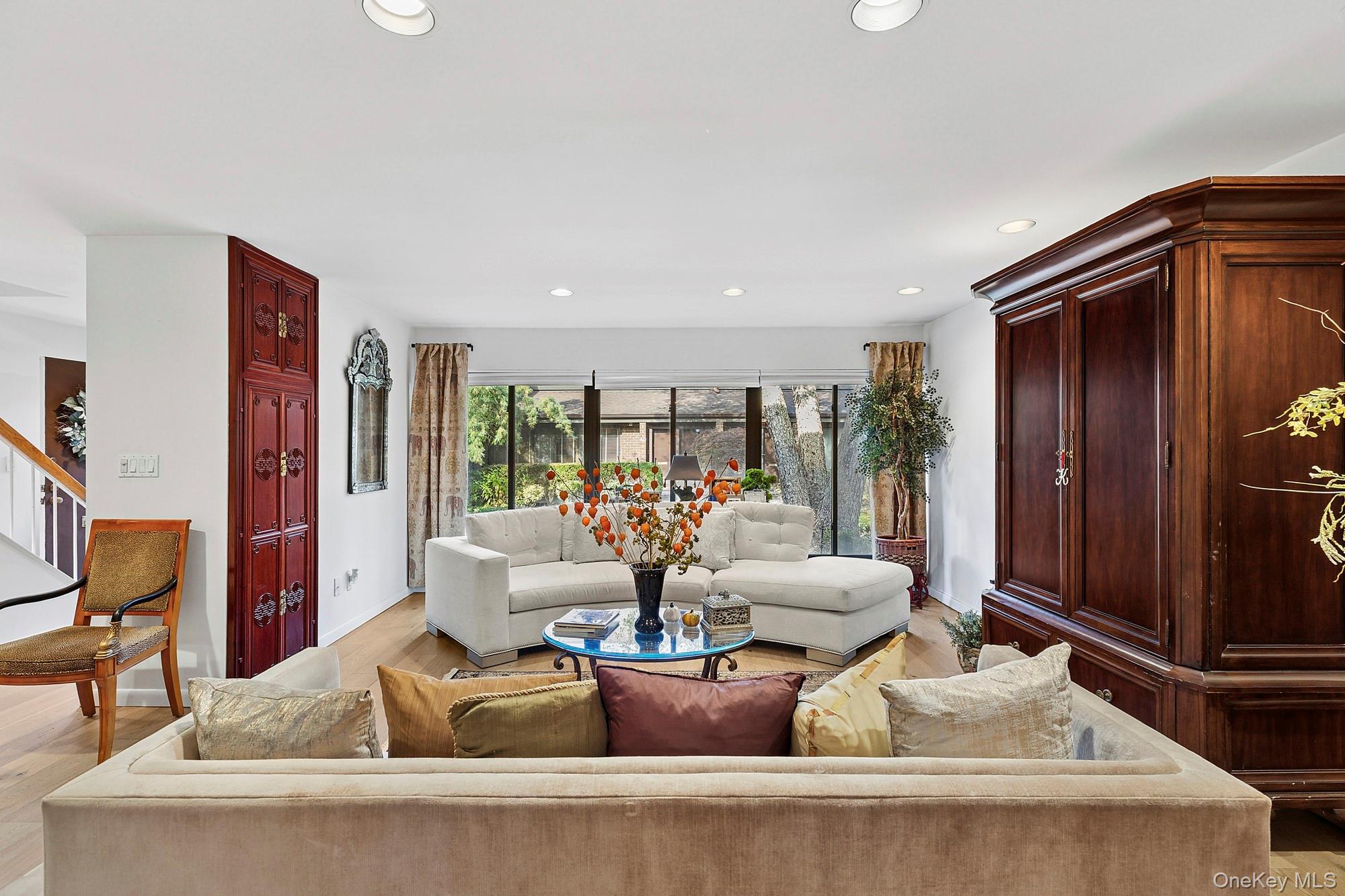 34 Pheasant Run # 198, Roslyn, NY 11576