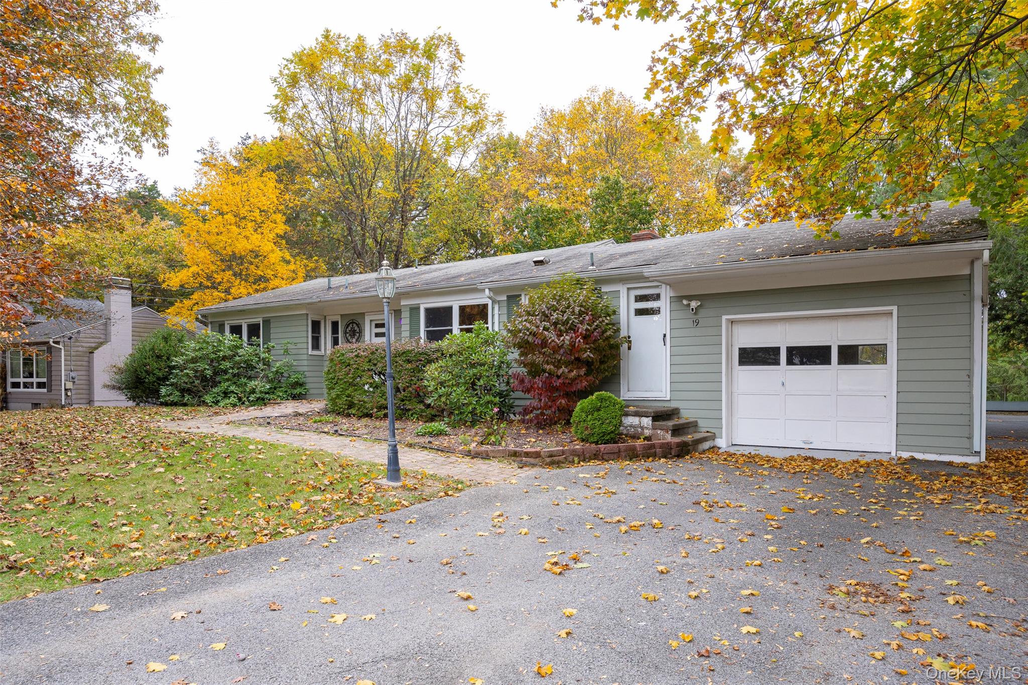 19 Timberline Drive, Poughkeepsie, NY 12603