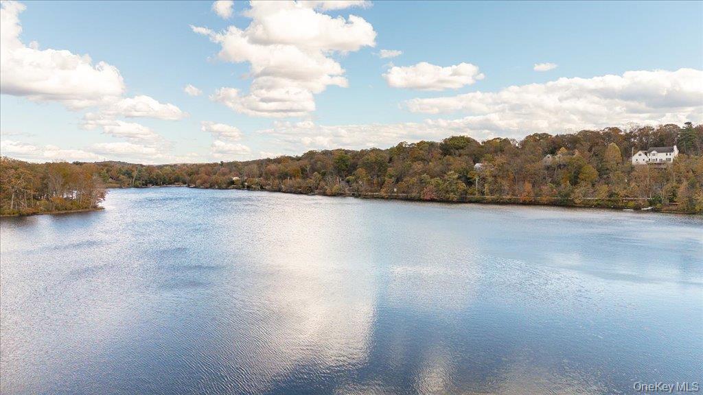 34 Twin Lakes Road, Monroe, NY 10950