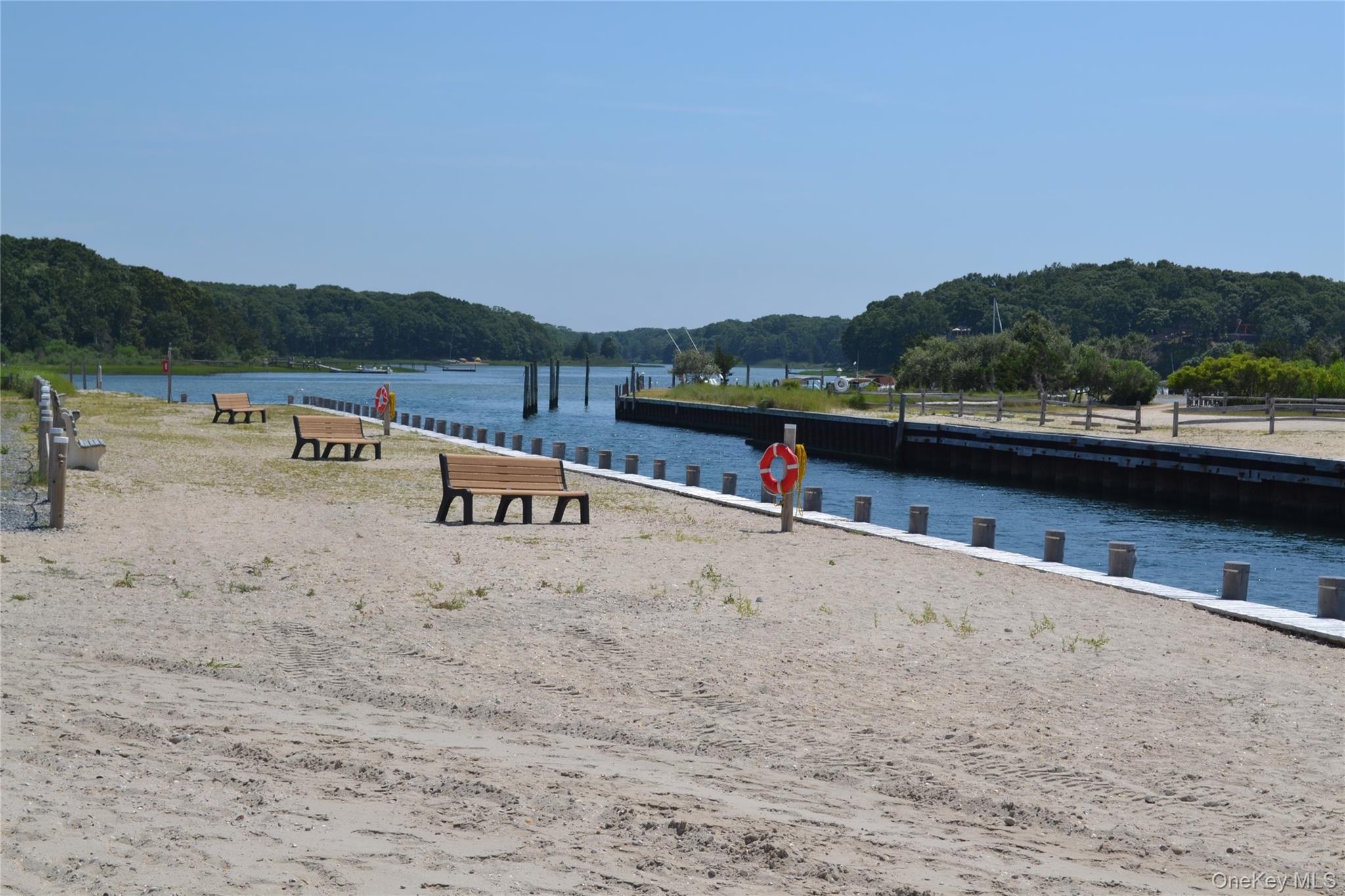 33 Sherwood Lane, East Hampton, NY 11937