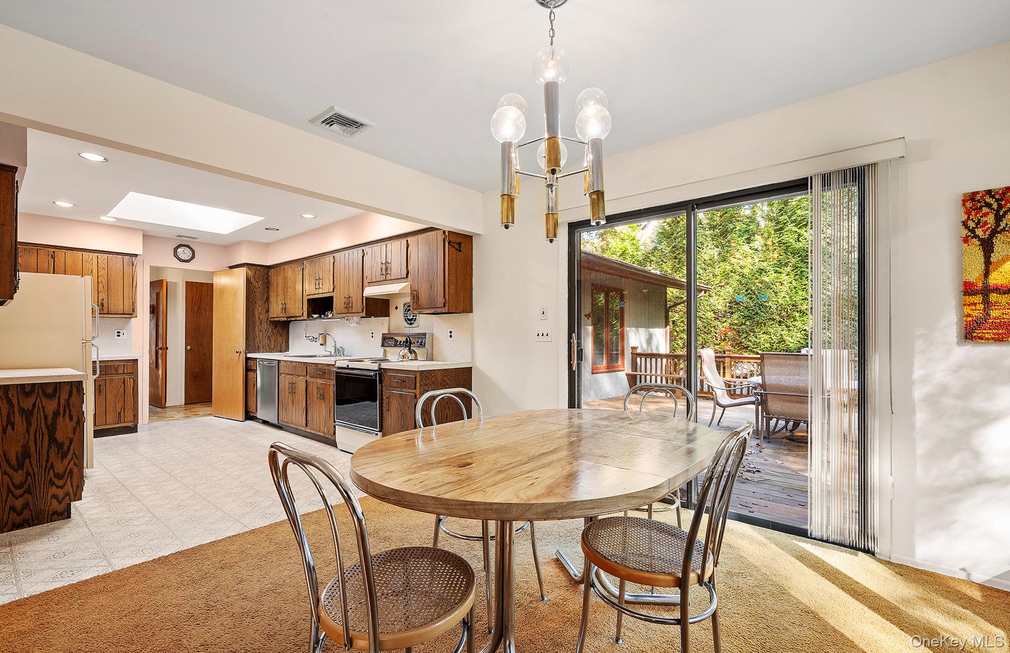 33 Sherwood Lane, East Hampton, NY 11937