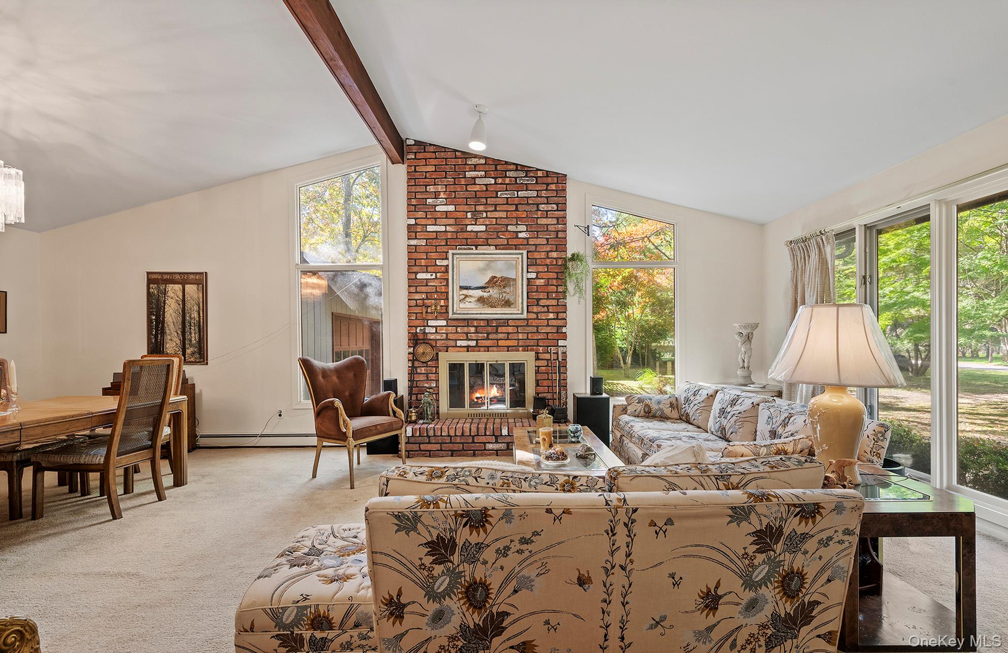 33 Sherwood Lane, East Hampton, NY 11937