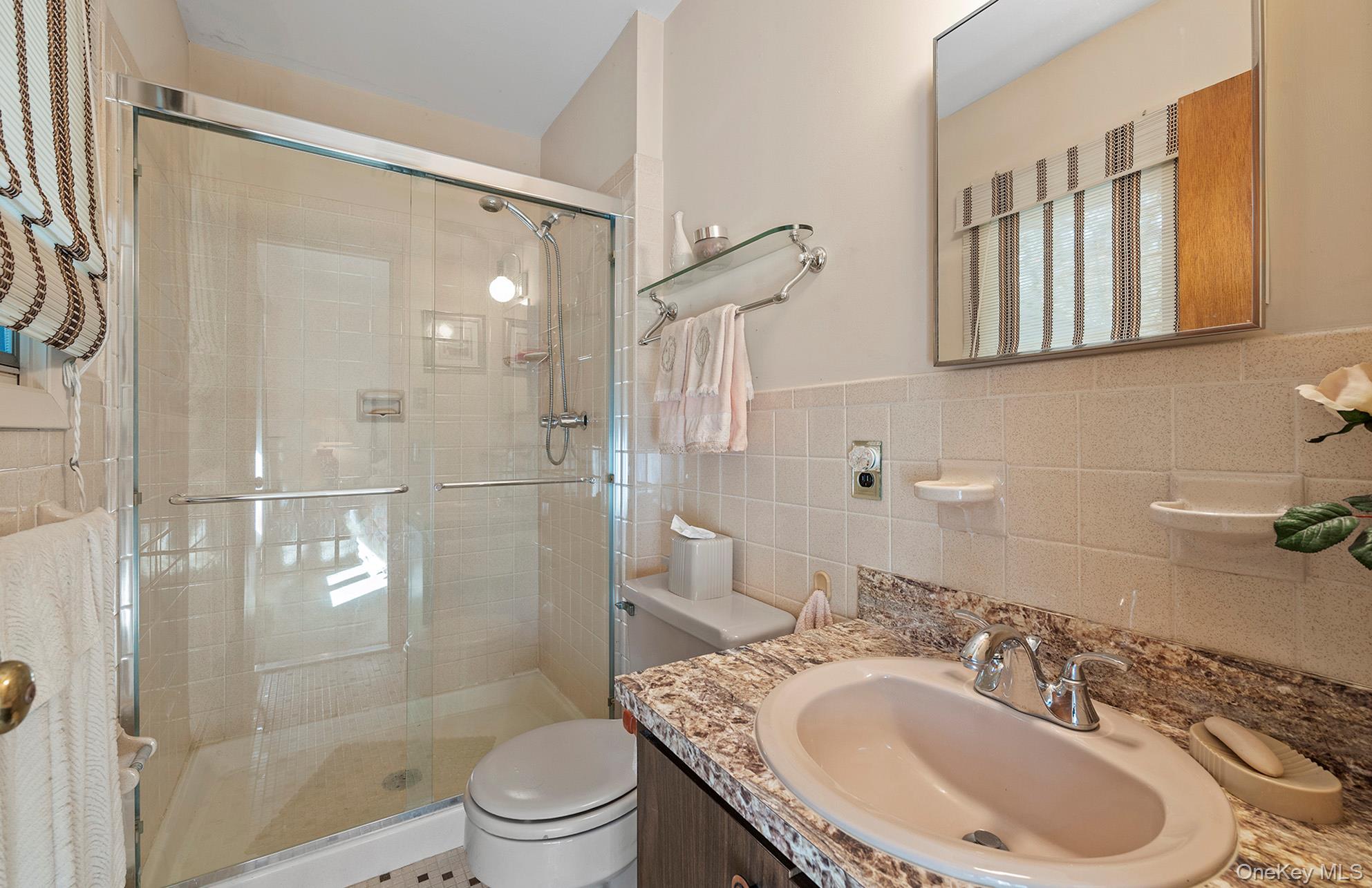 33 Sherwood Lane, East Hampton, NY 11937