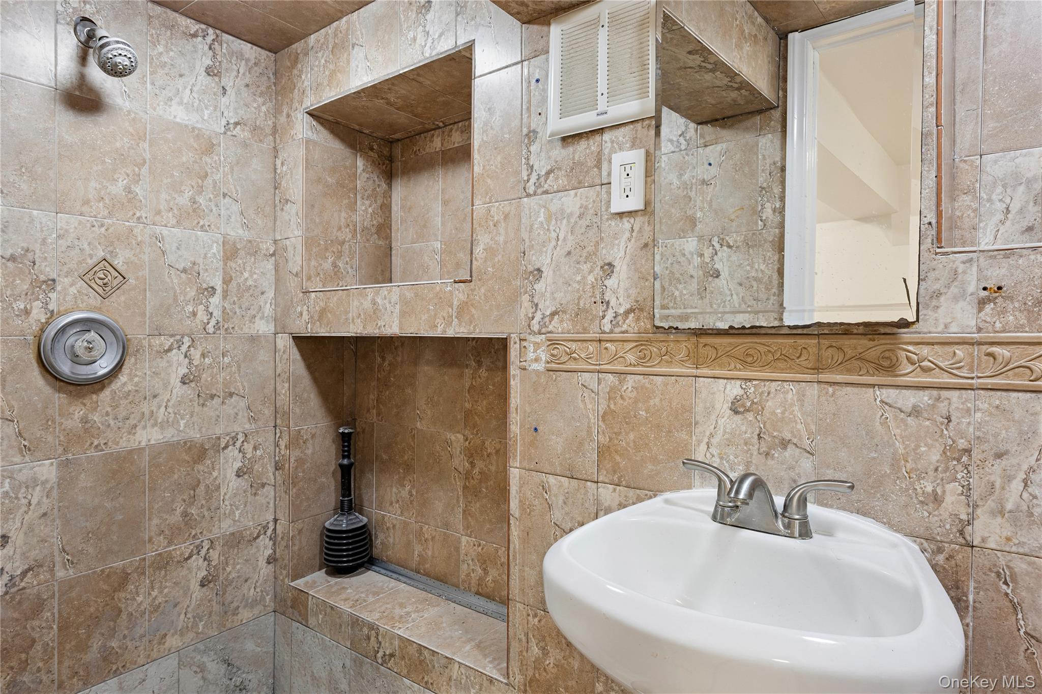 3066 Ann Street, Baldwin Harbor, NY 11510