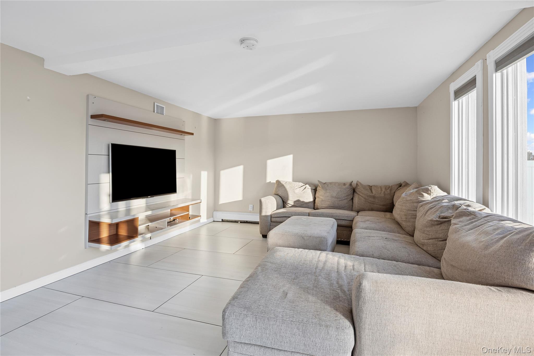 3066 Ann Street, Baldwin Harbor, NY 11510