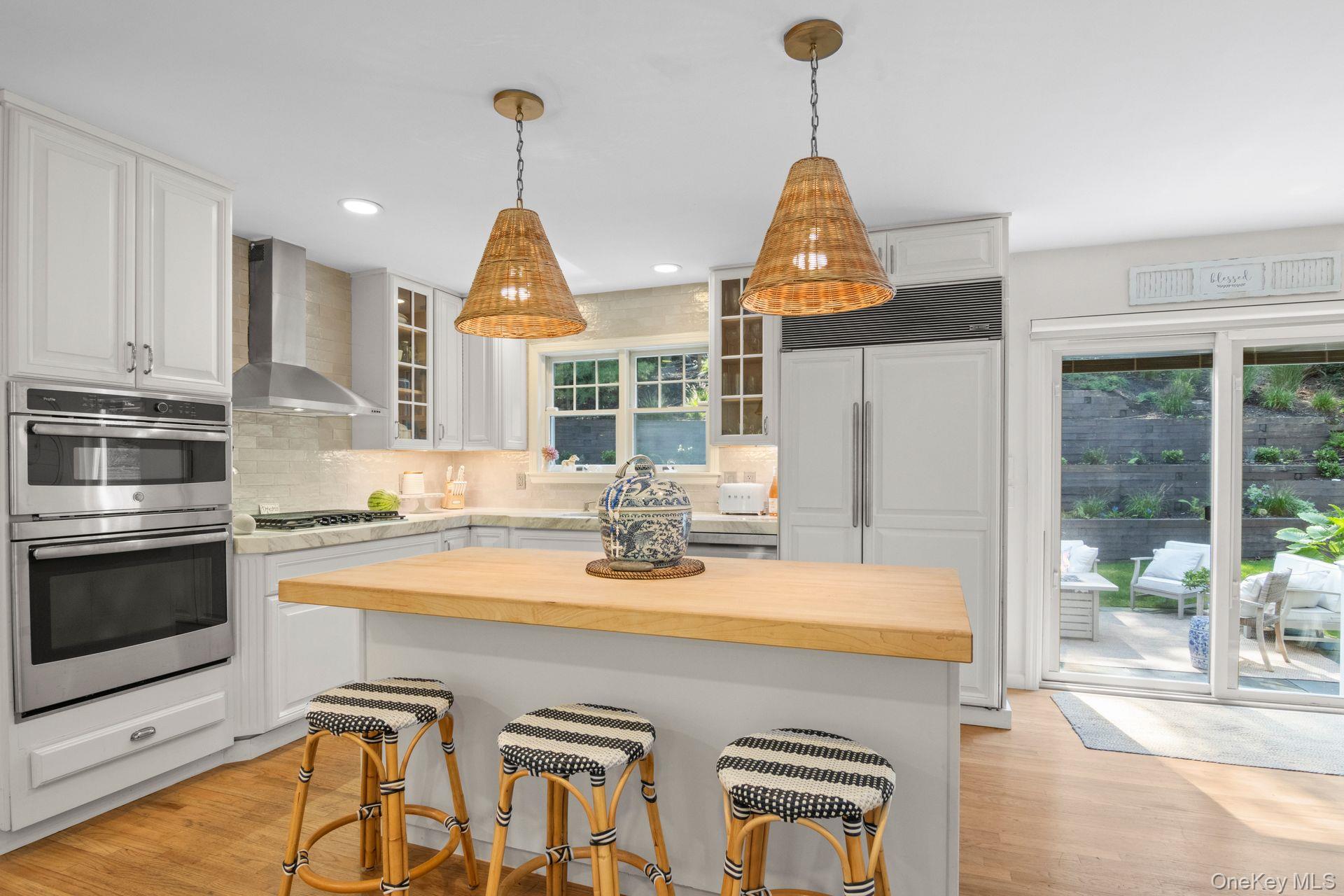 2421 Noyac Road, Sag Harbor, NY 11963