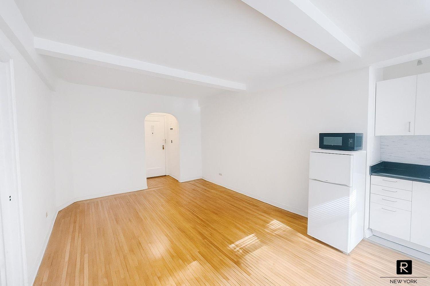 339 East 58th Street # 2-B, New York (Manhattan), NY 10022