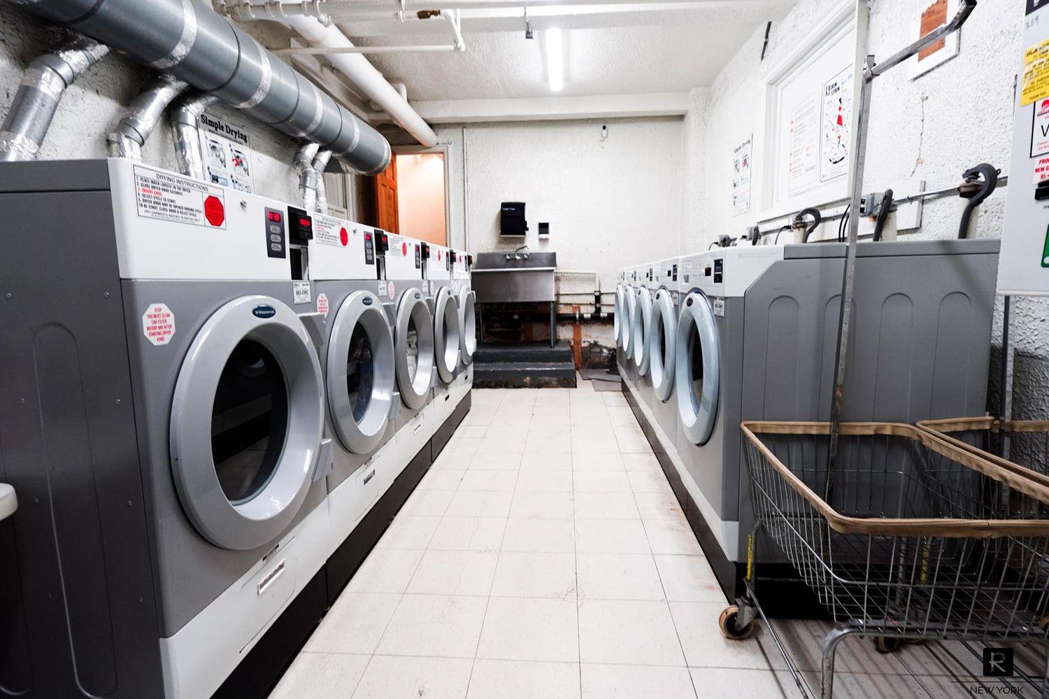 339 East 58th Street # 2-B, New York (Manhattan), NY 10022