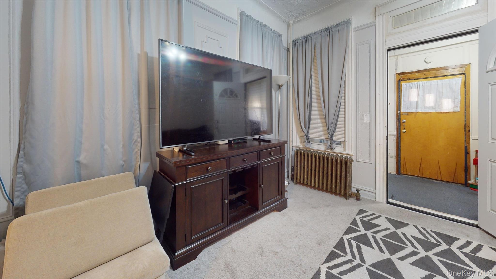 3227 Fenton Avenue, Bronx, NY 10469