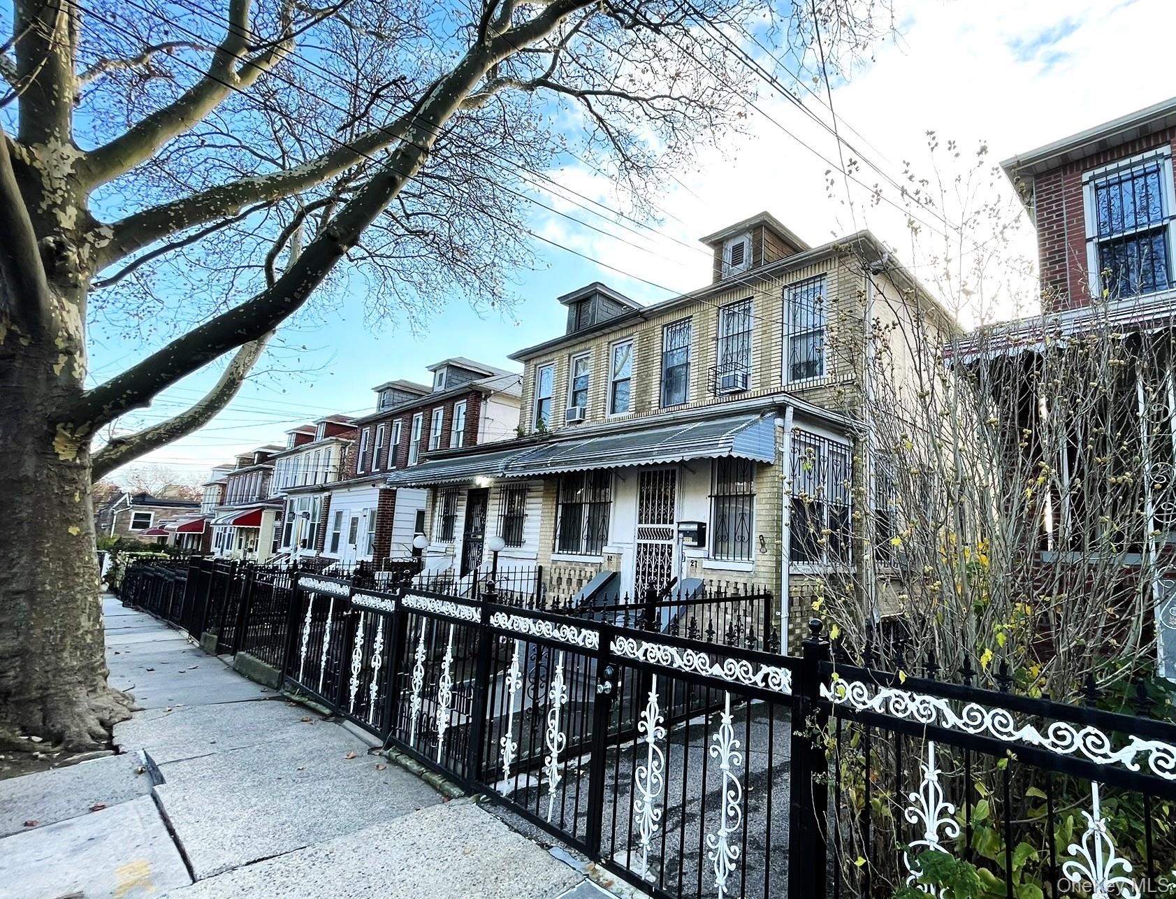 3227 Fenton Avenue, Bronx, NY 10469