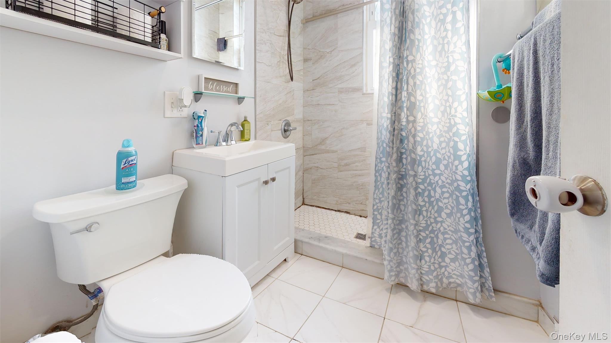 3227 Fenton Avenue, Bronx, NY 10469