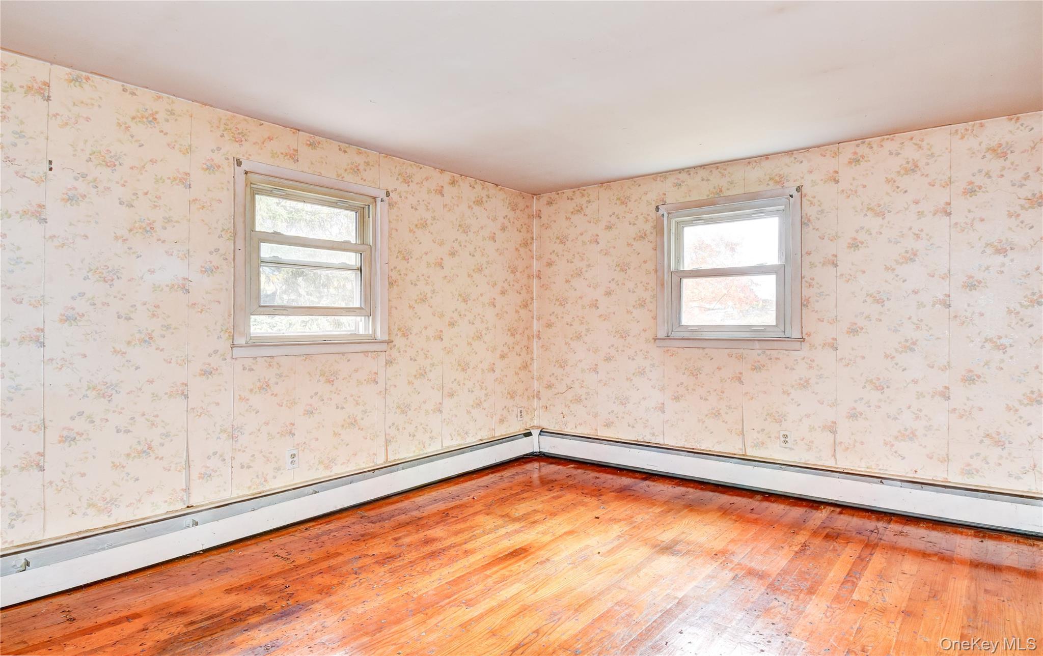 4 Parade Place, New Windsor, NY 12553