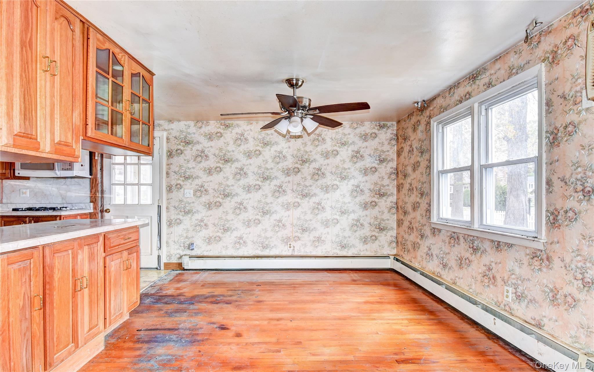 4 Parade Place, New Windsor, NY 12553