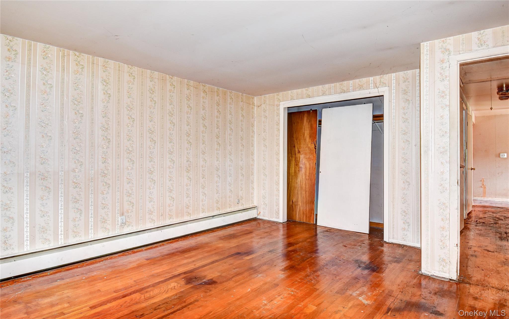 4 Parade Place, New Windsor, NY 12553