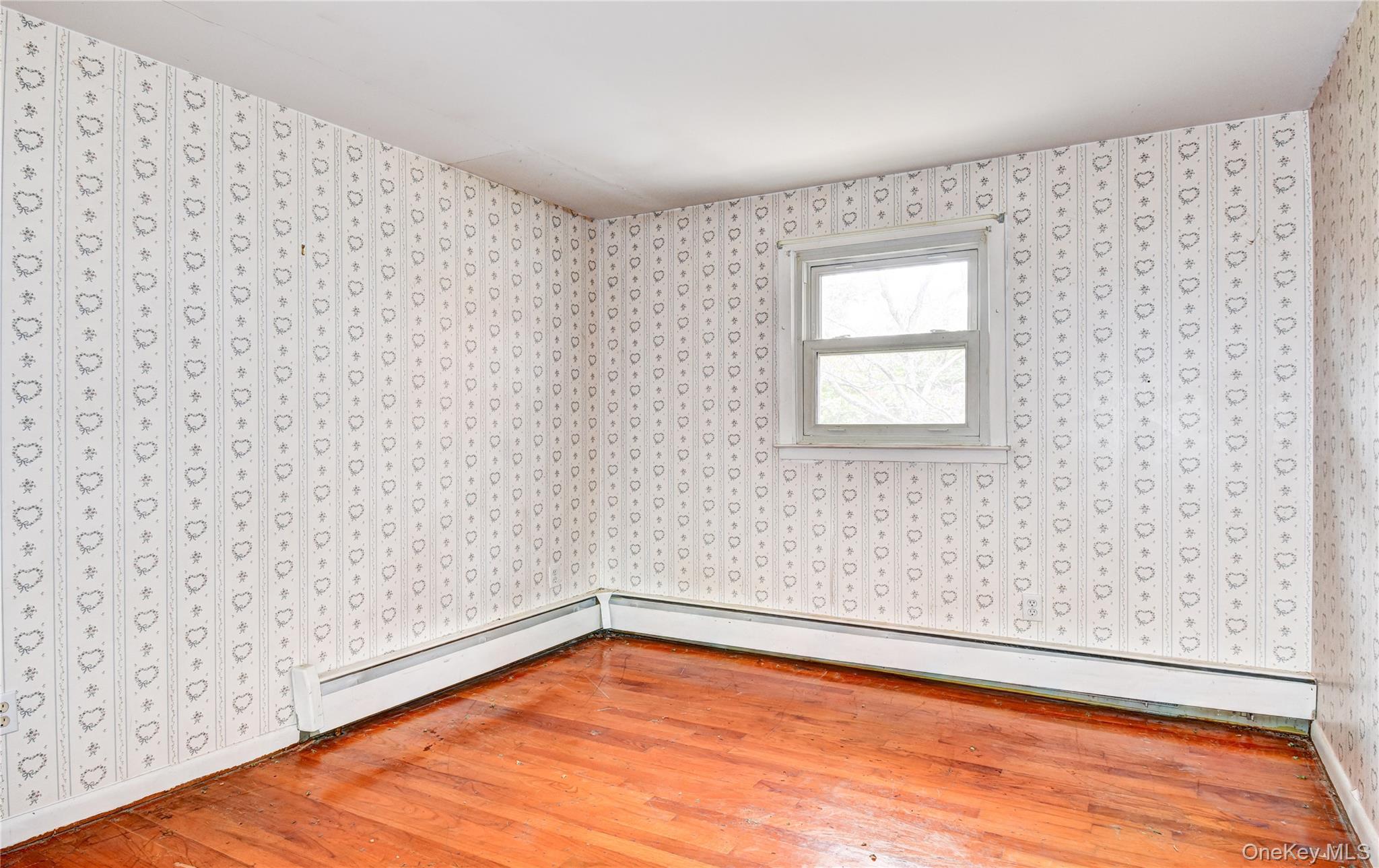 4 Parade Place, New Windsor, NY 12553