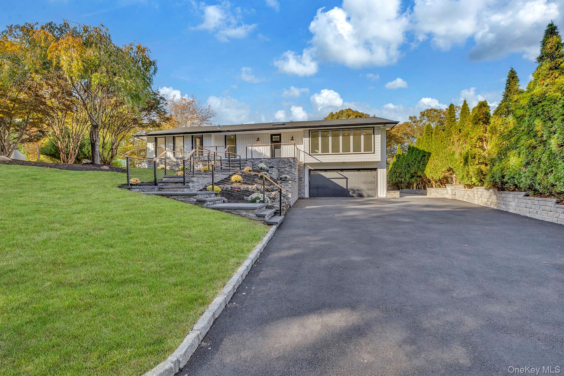 63 Woodland Lane, Smithtown, NY 11787