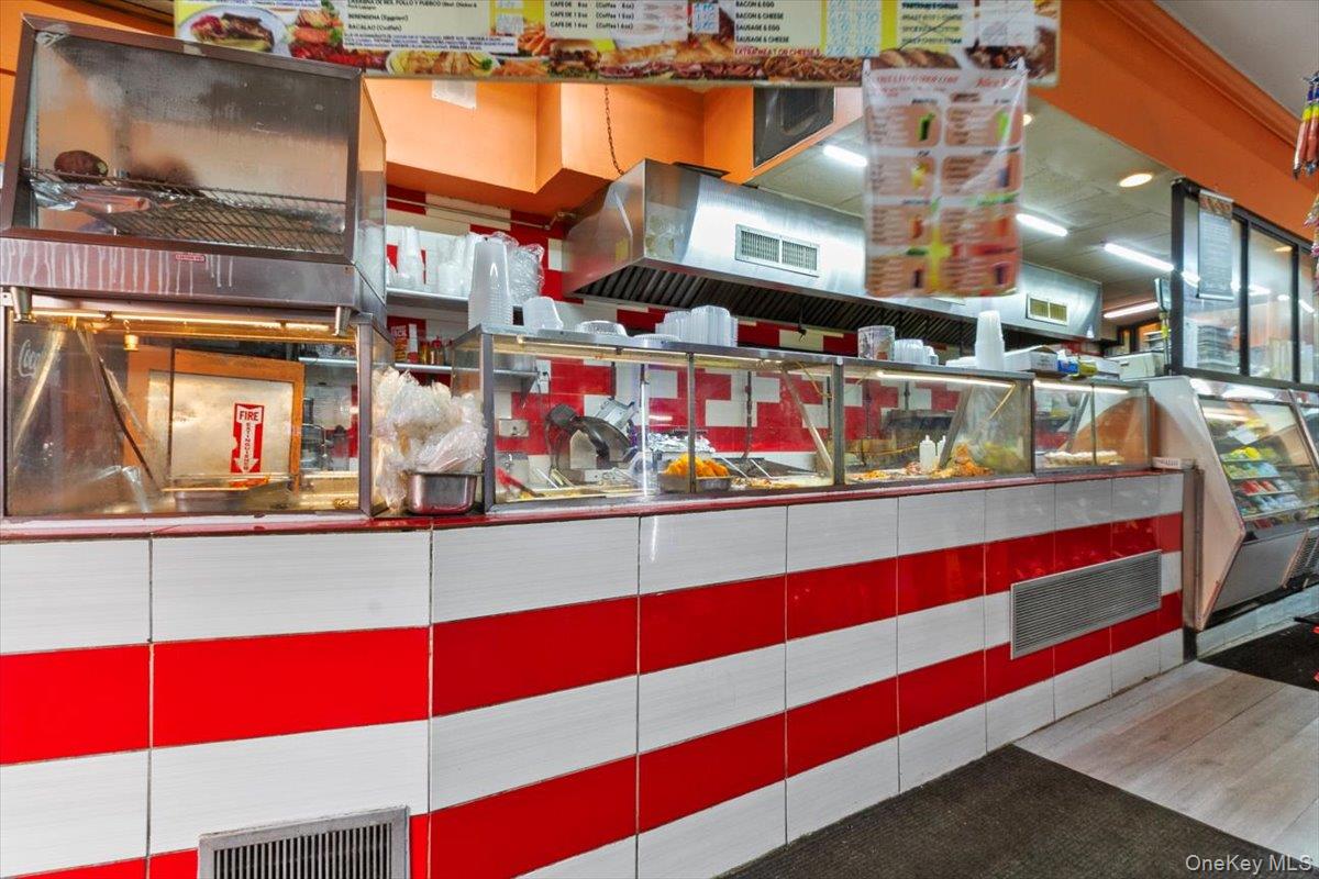 9 Hillside Avenue, New York (Manhattan), NY 10040