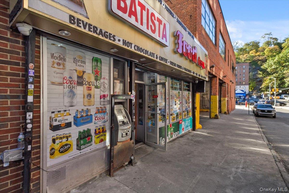 9 Hillside Avenue, New York (Manhattan), NY 10040