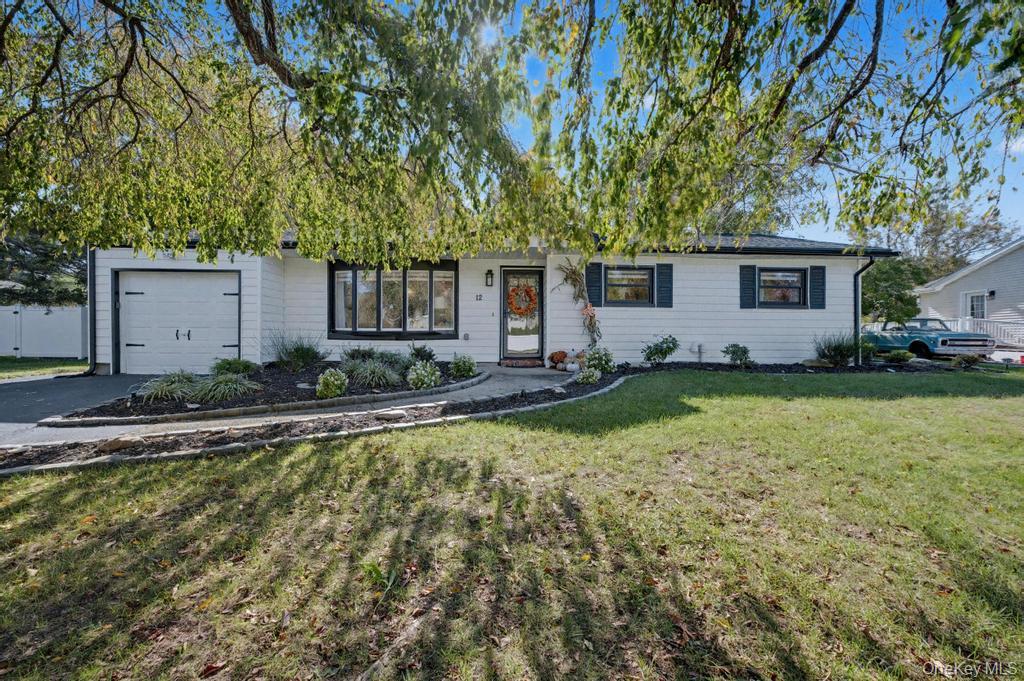 12 Pheasant Drive, Commack, NY 11725