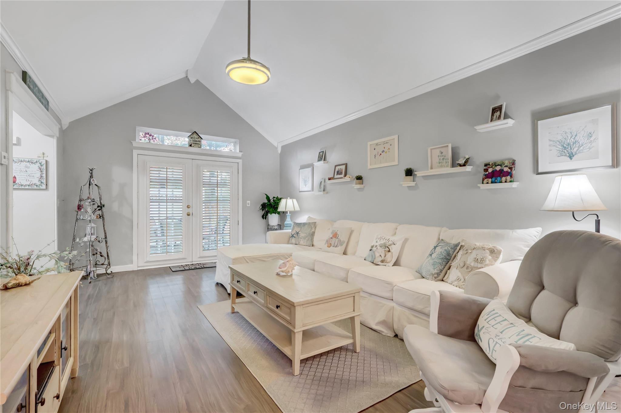 14 Chipmunk Trail, Coram, NY 11727