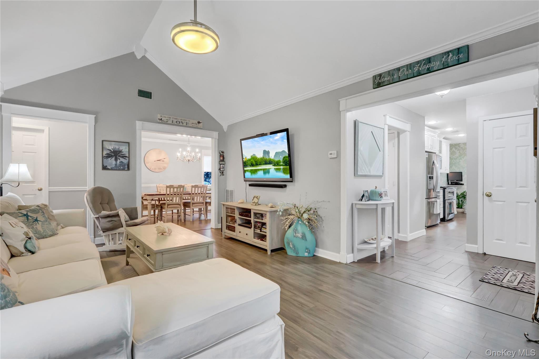 14 Chipmunk Trail, Coram, NY 11727