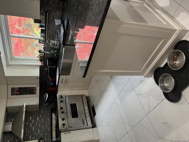 3 Club House Lane, Manorville, NY 11949