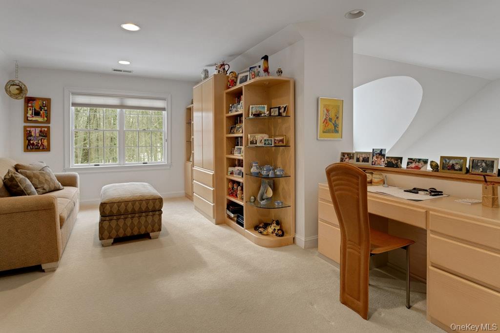 22 Birdsall Farm Drive, Armonk, NY 10504