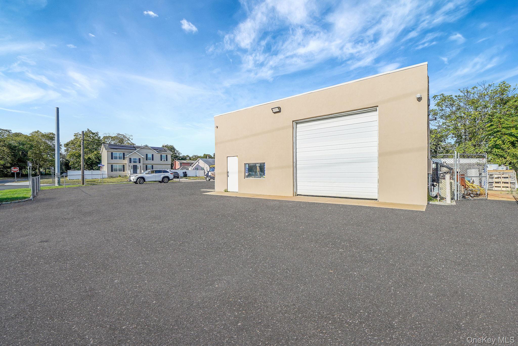 93 N Clinton Avenue, Bay Shore, NY 11706