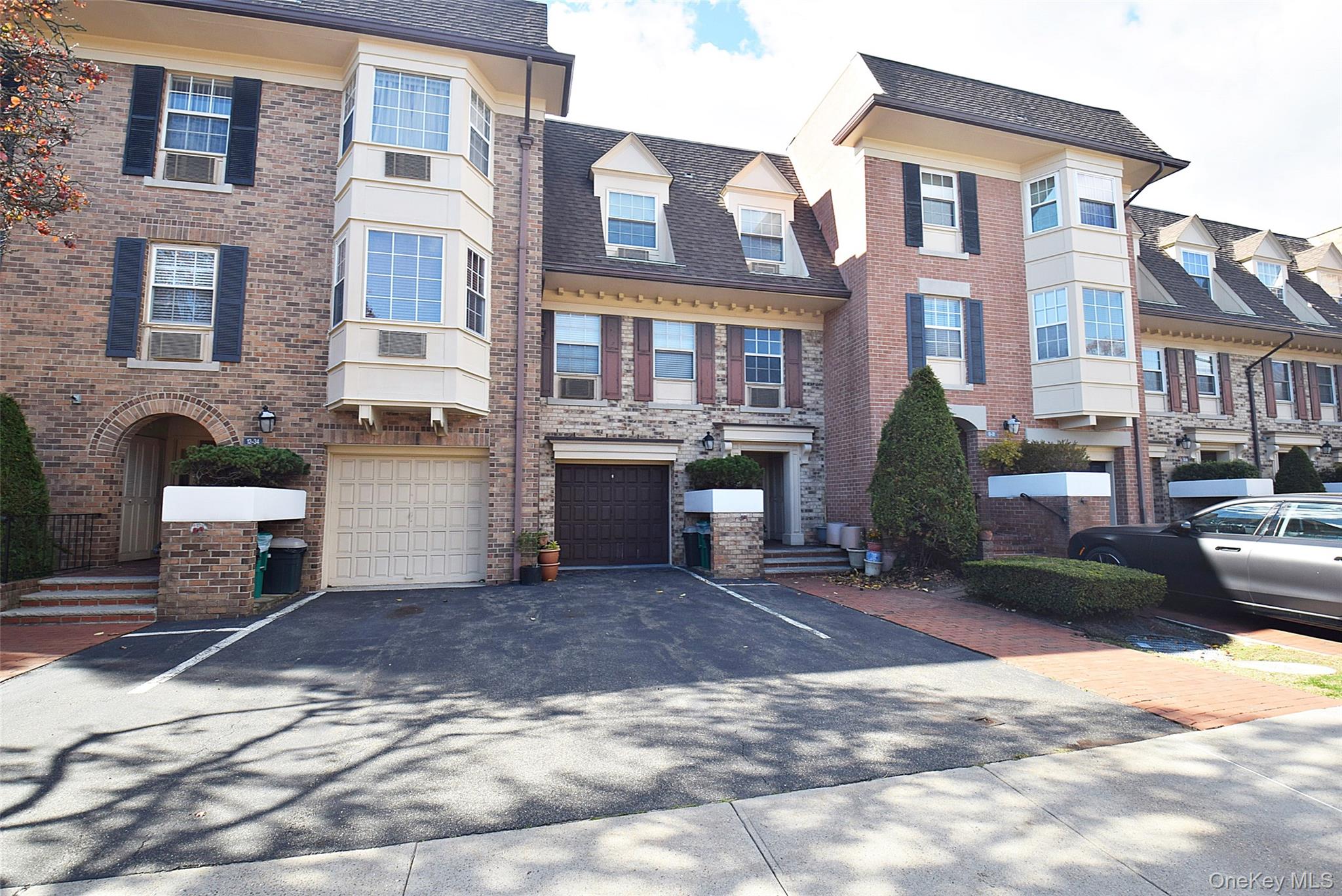 12-32 Diane Place # 204 L, Bayside, NY 11360