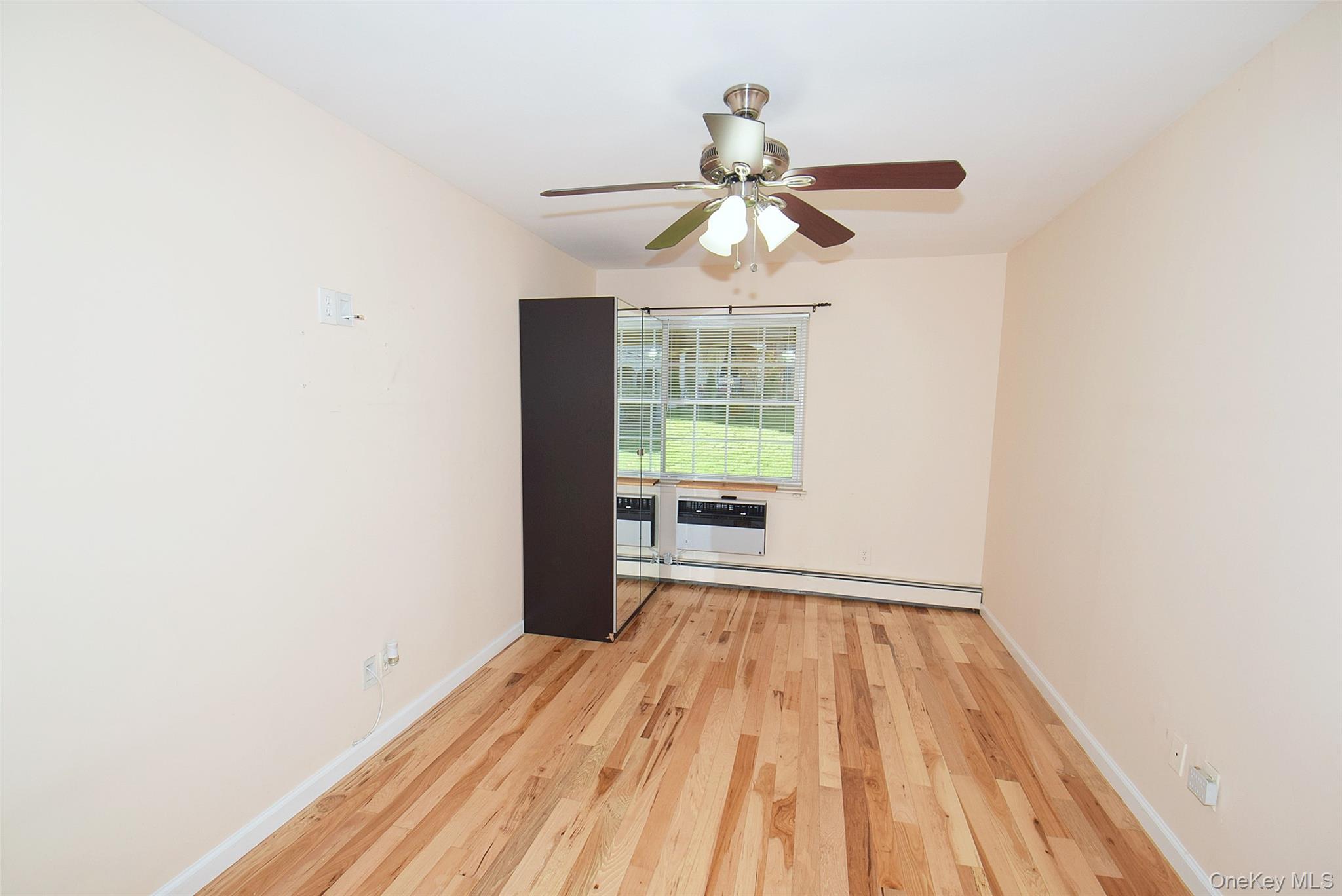 12-32 Diane Place # 204 L, Bayside, NY 11360