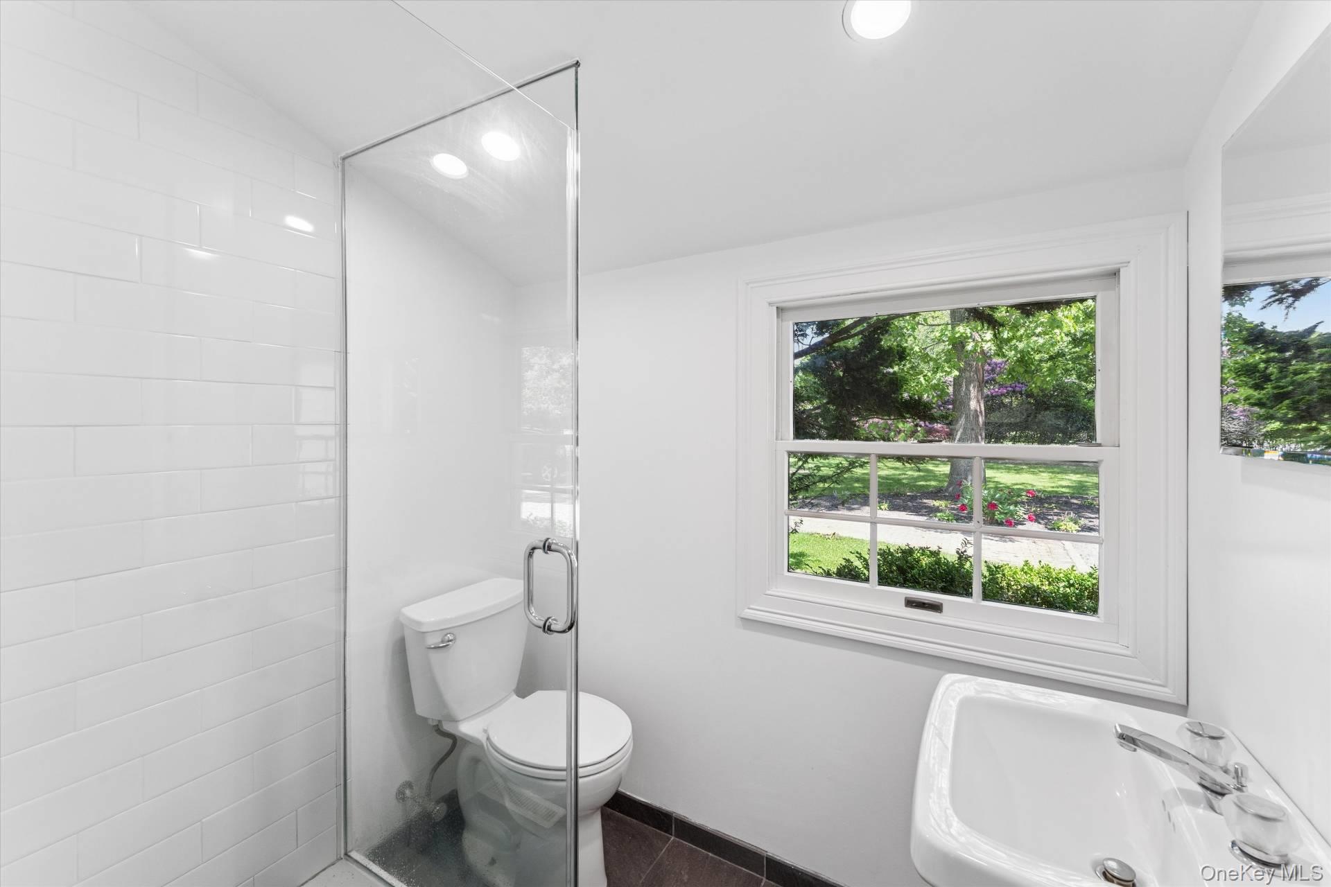 129 Oneck Lane, Westhampton Beach, NY 11978