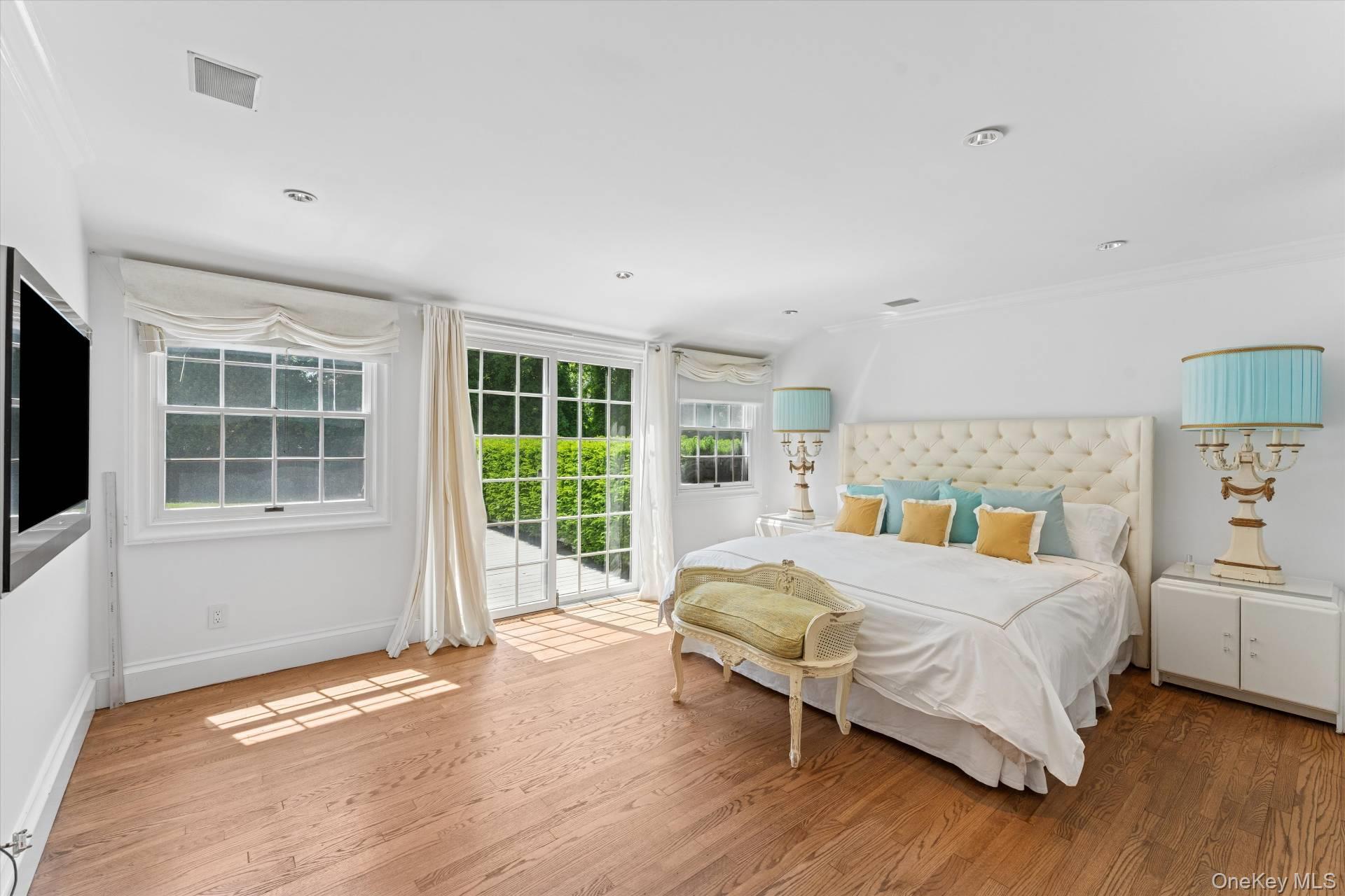 129 Oneck Lane, Westhampton Beach, NY 11978