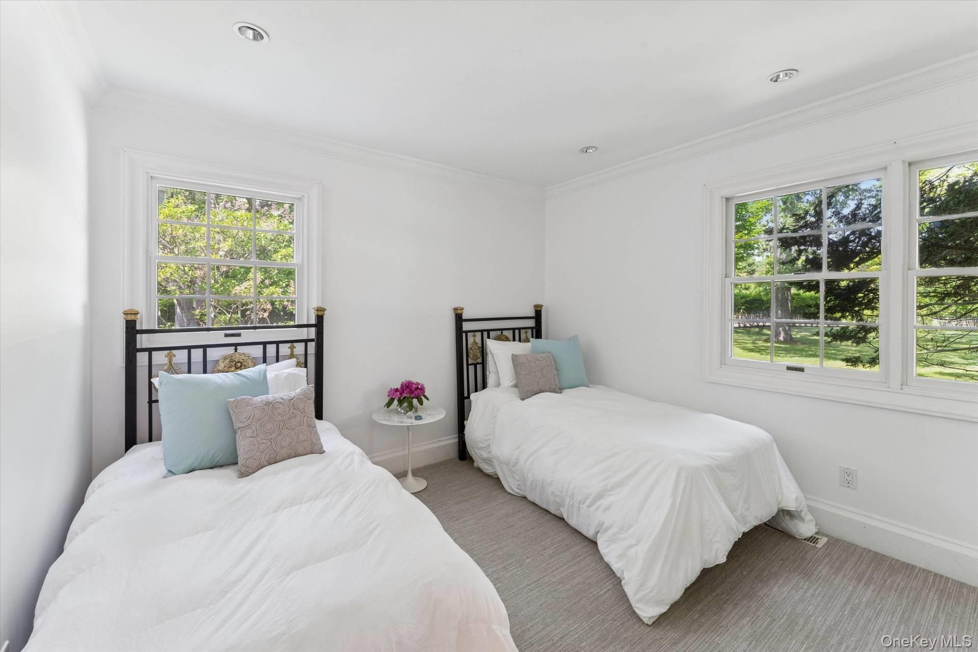 129 Oneck Lane, Westhampton Beach, NY 11978