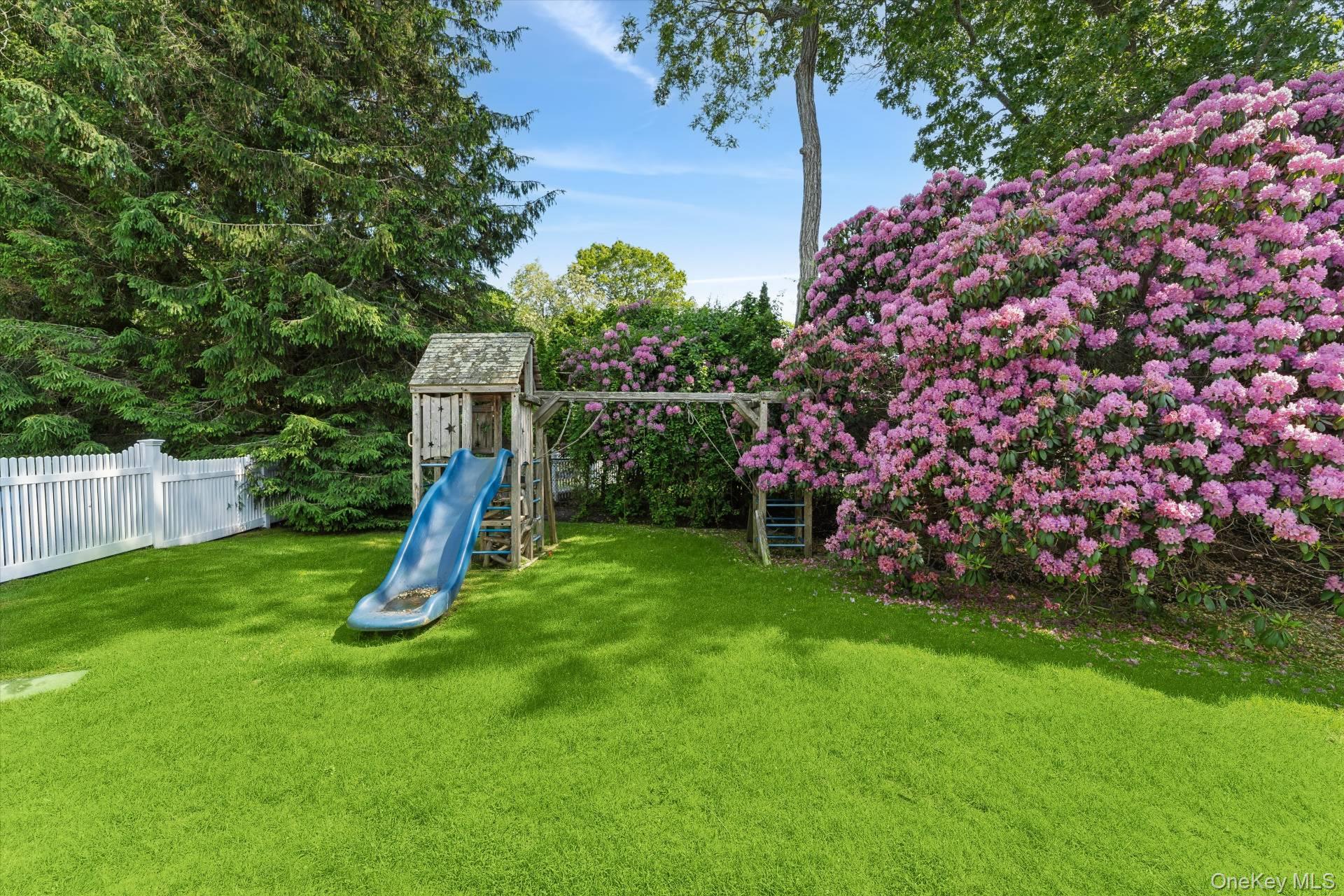 129 Oneck Lane, Westhampton Beach, NY 11978