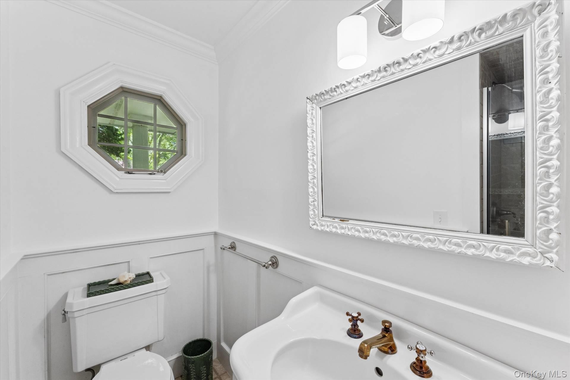 129 Oneck Lane, Westhampton Beach, NY 11978