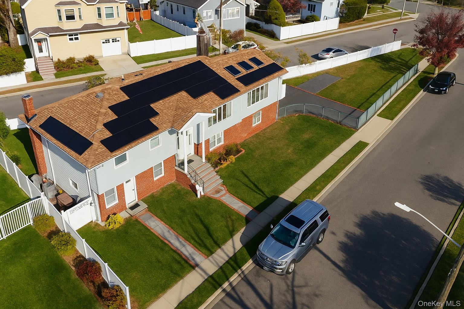 175 Hamilton Avenue, Island Park, NY 11558