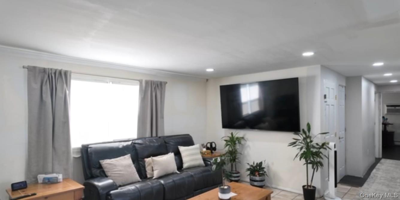 175 Hamilton Avenue, Island Park, NY 11558