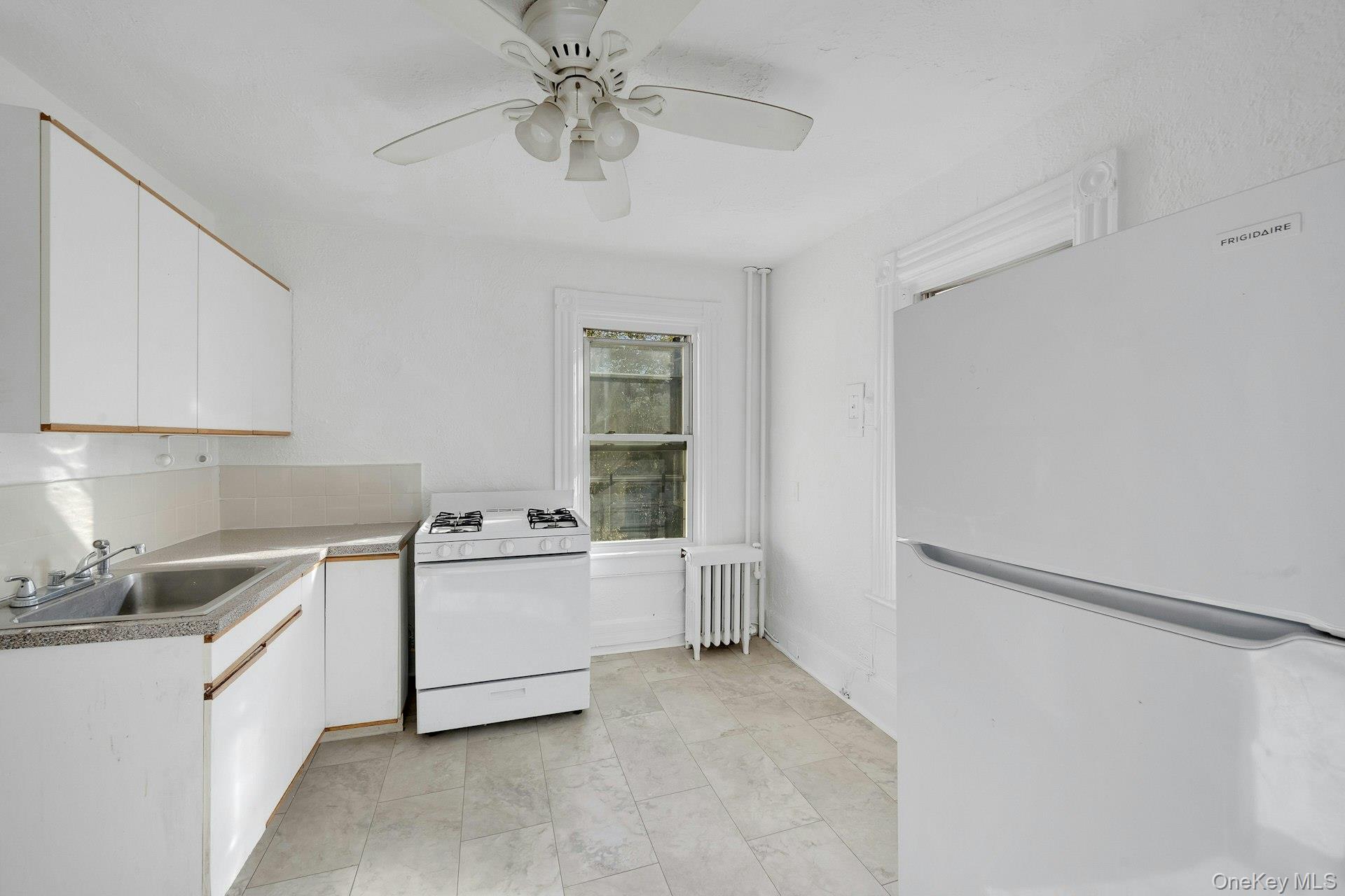 333 S 6th Avenue, Mount Vernon, NY 10550