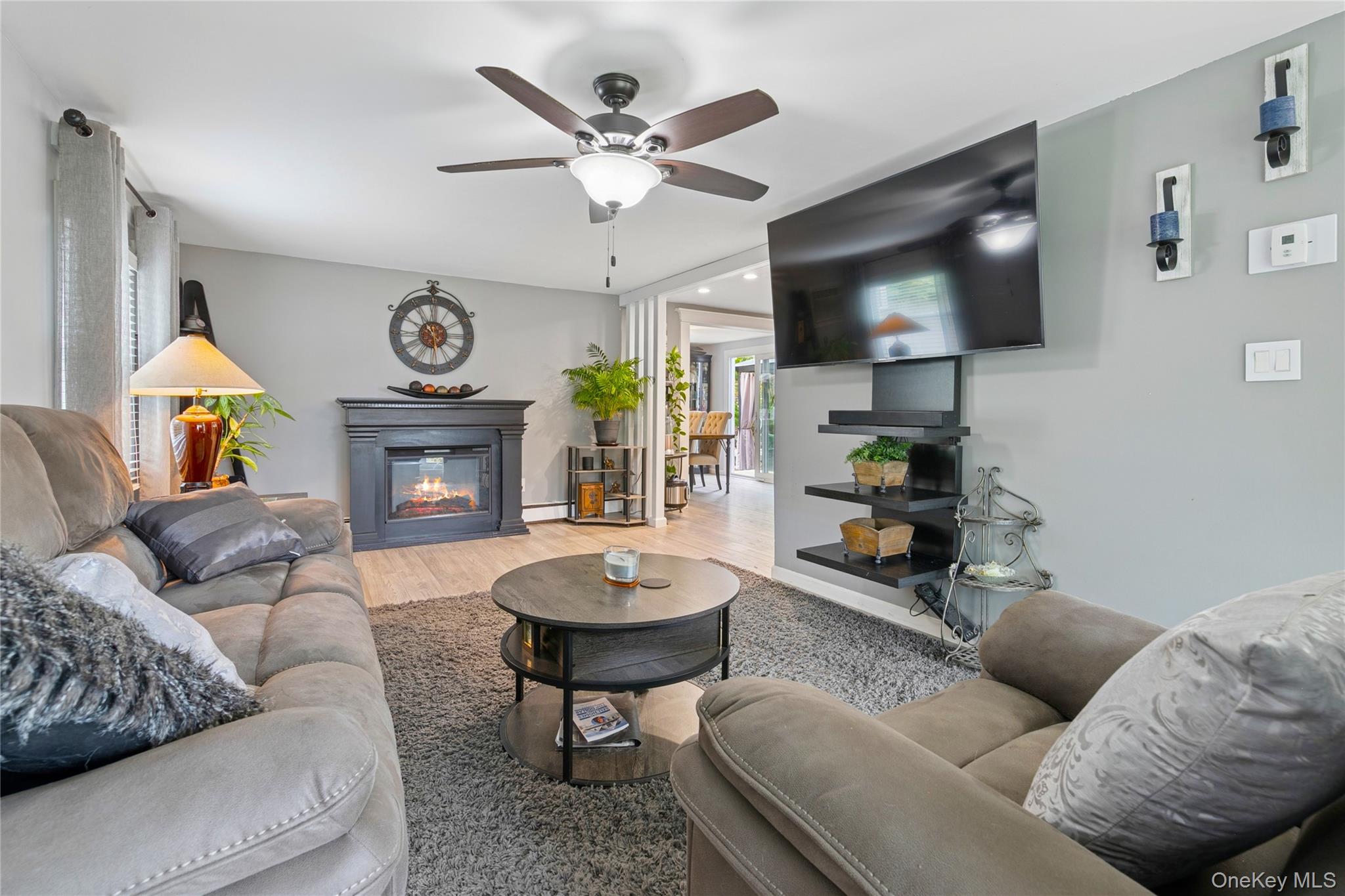 40 Straw Lane, Islandia, NY 11749