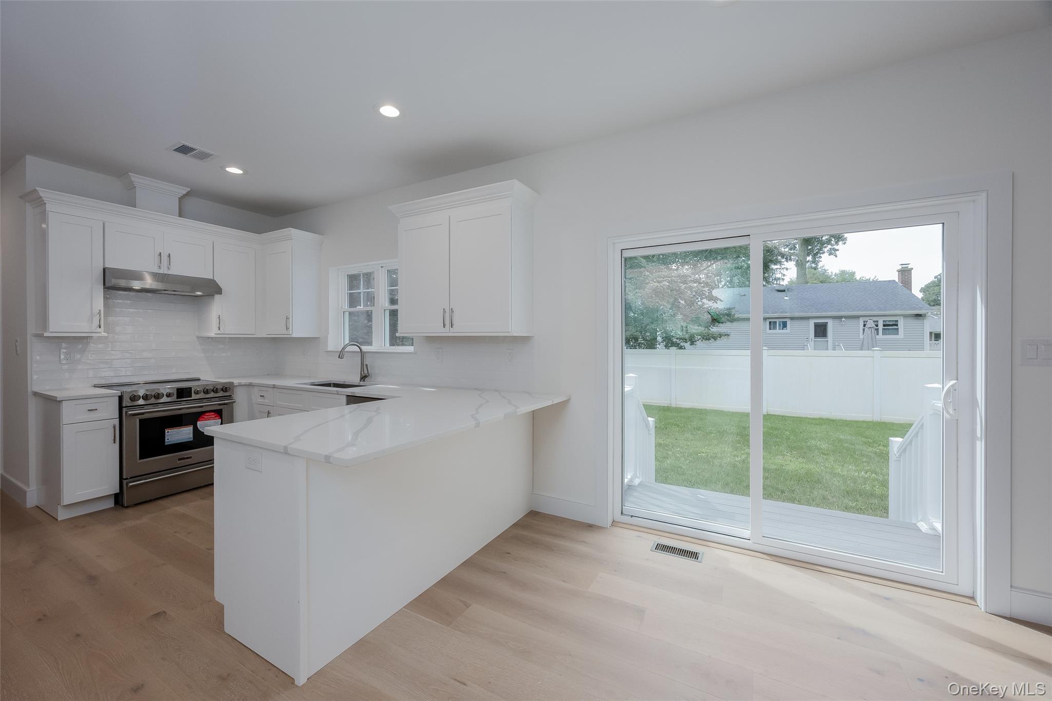 40 Zenith Road, Rocky Point, NY 11778