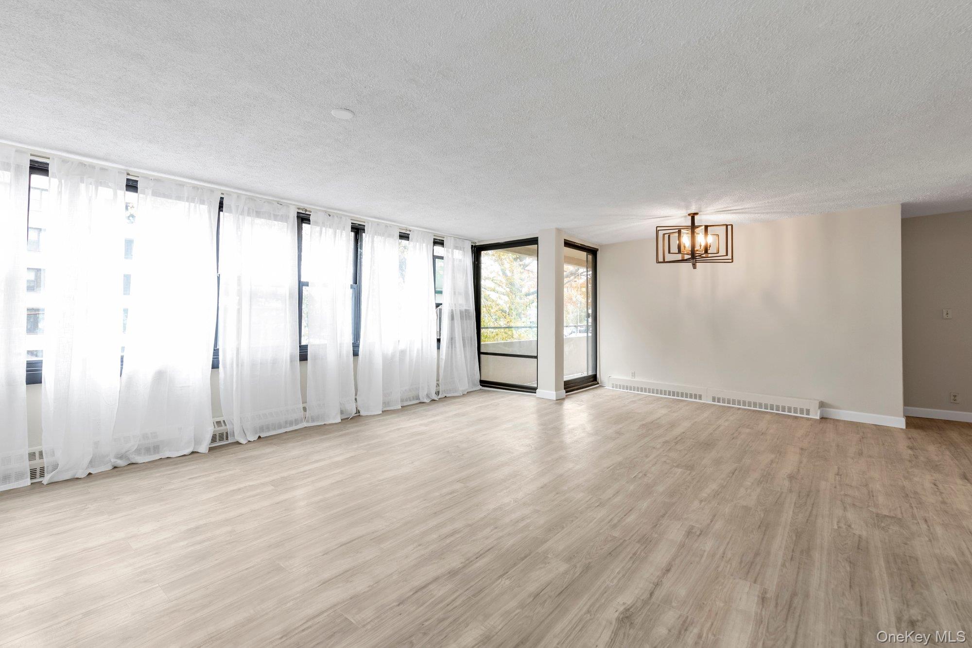 7-25 166 St # 2B, Beechhurst, NY 11357