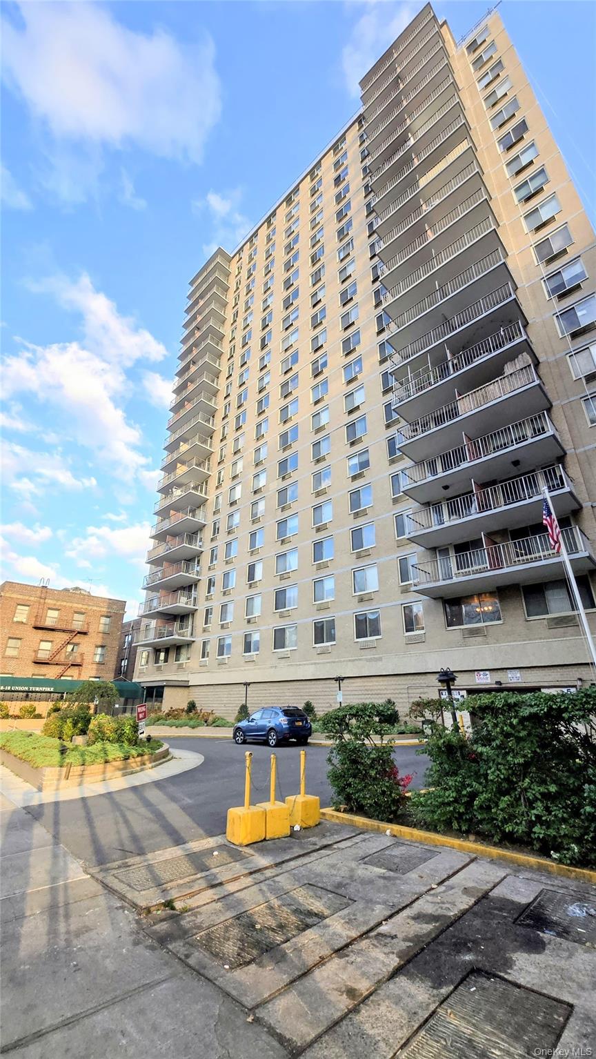 118-18 Union Tpke # Apt 4B, Kew Gardens, NY 11415